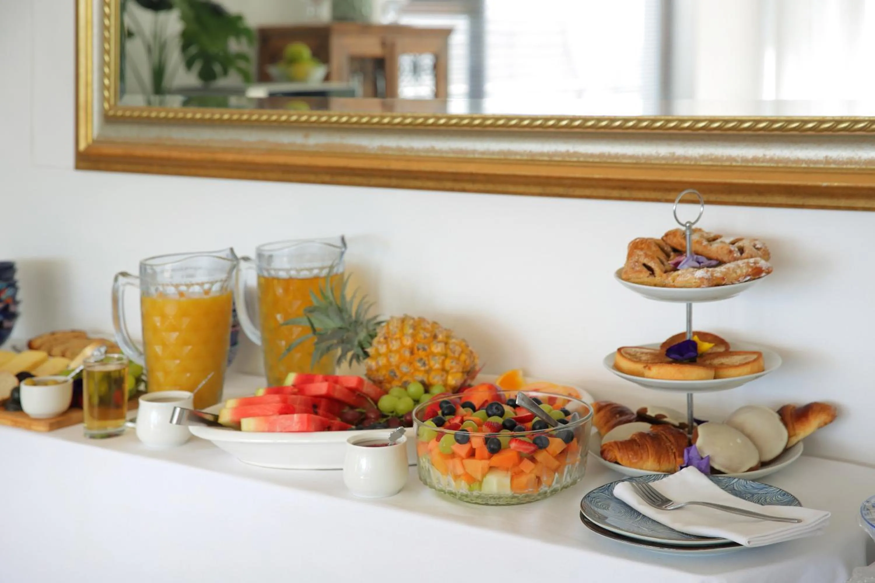 Breakfast in My-konos
