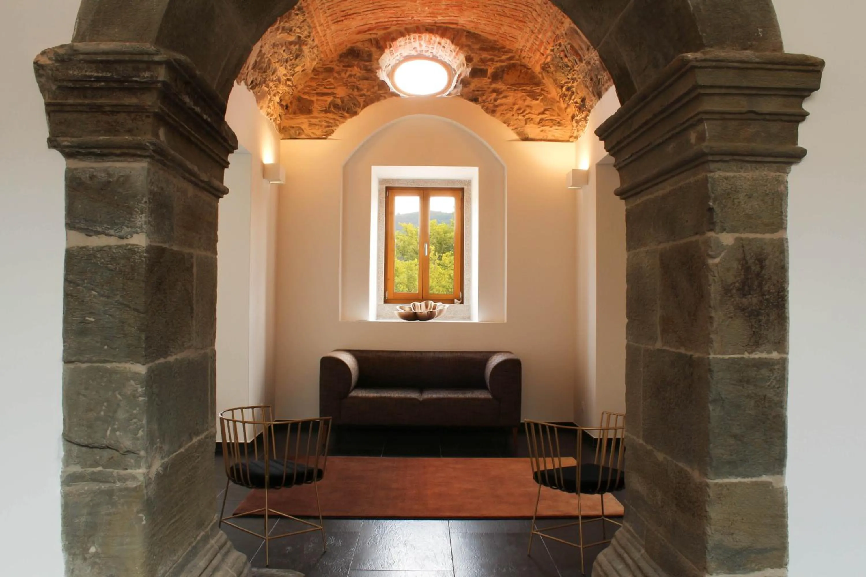 Communal lounge/ TV room in Convento Da Serta Hotel