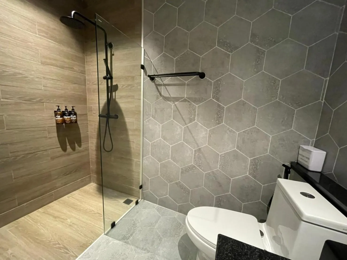 Toilet in M2 Hotel Waterside