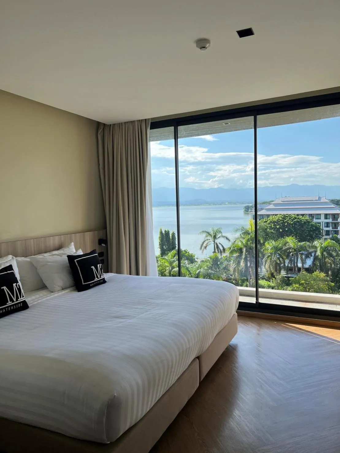 Bed in M2 Hotel Waterside