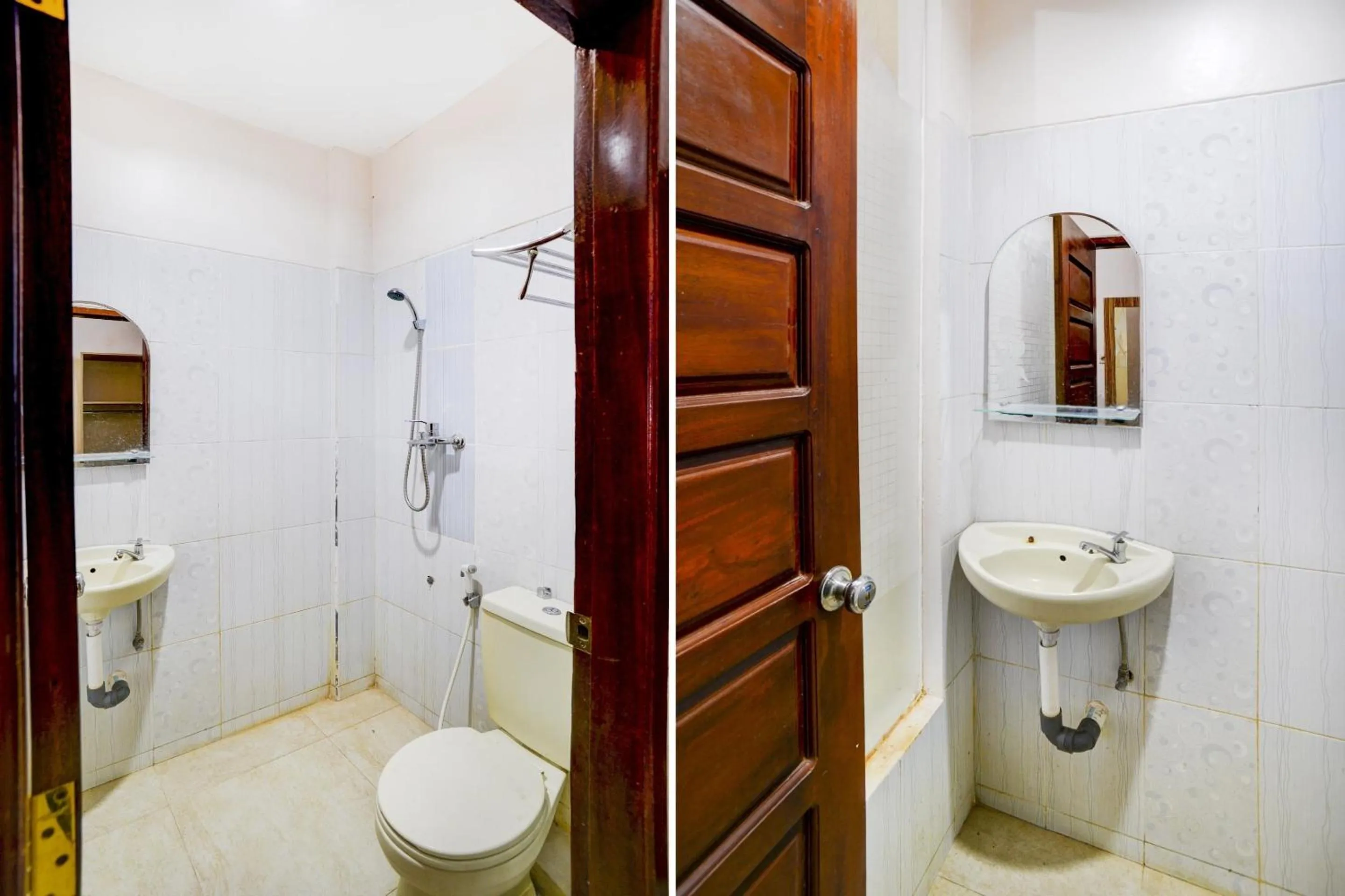 Bathroom in OYO 90233 The Shine Residence