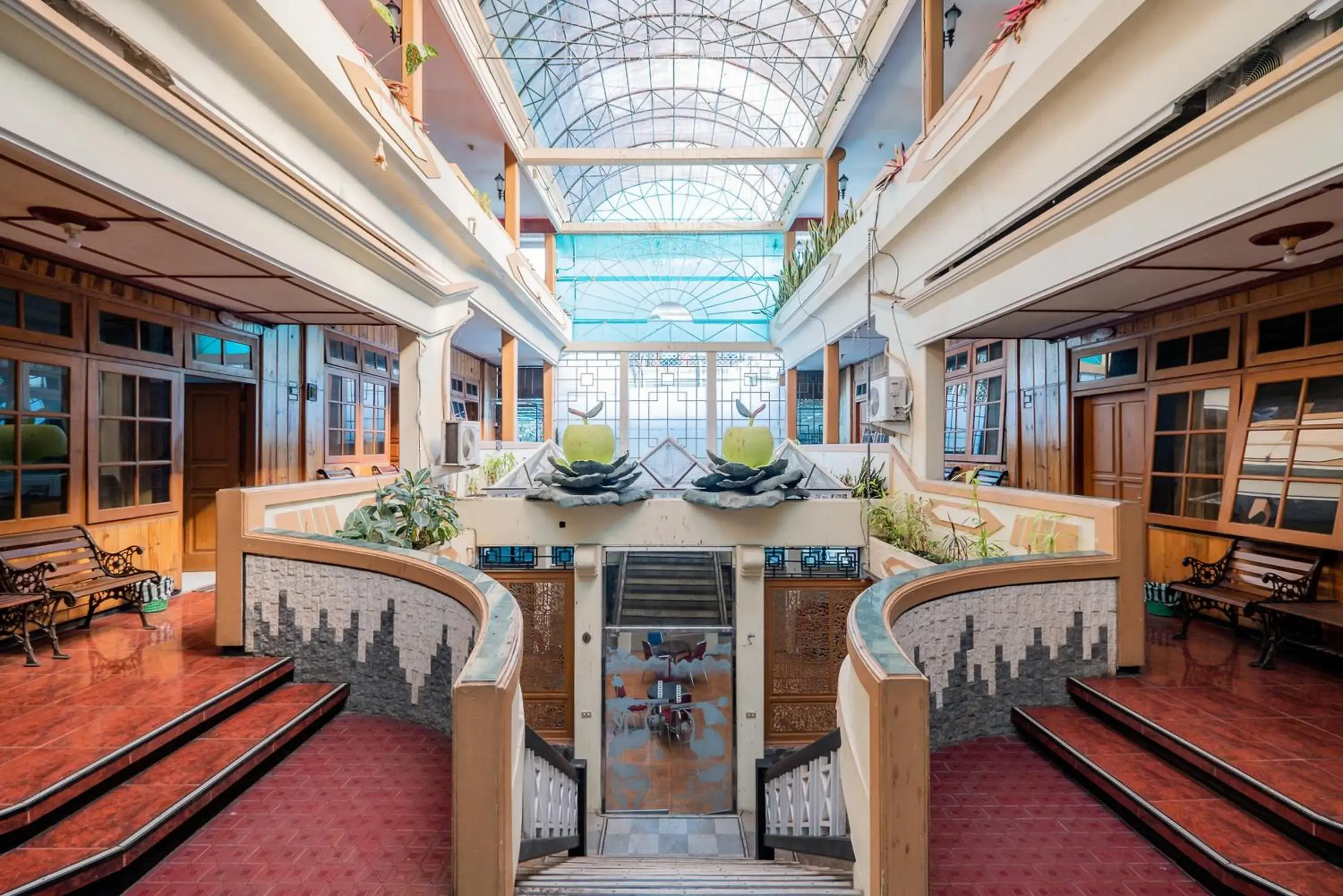 Property building in Urbanview Hotel Near Jatim Park 1 by RedDoorz Property building in Urbanview Hotel Near Jatim Park 1 by RedDoorz