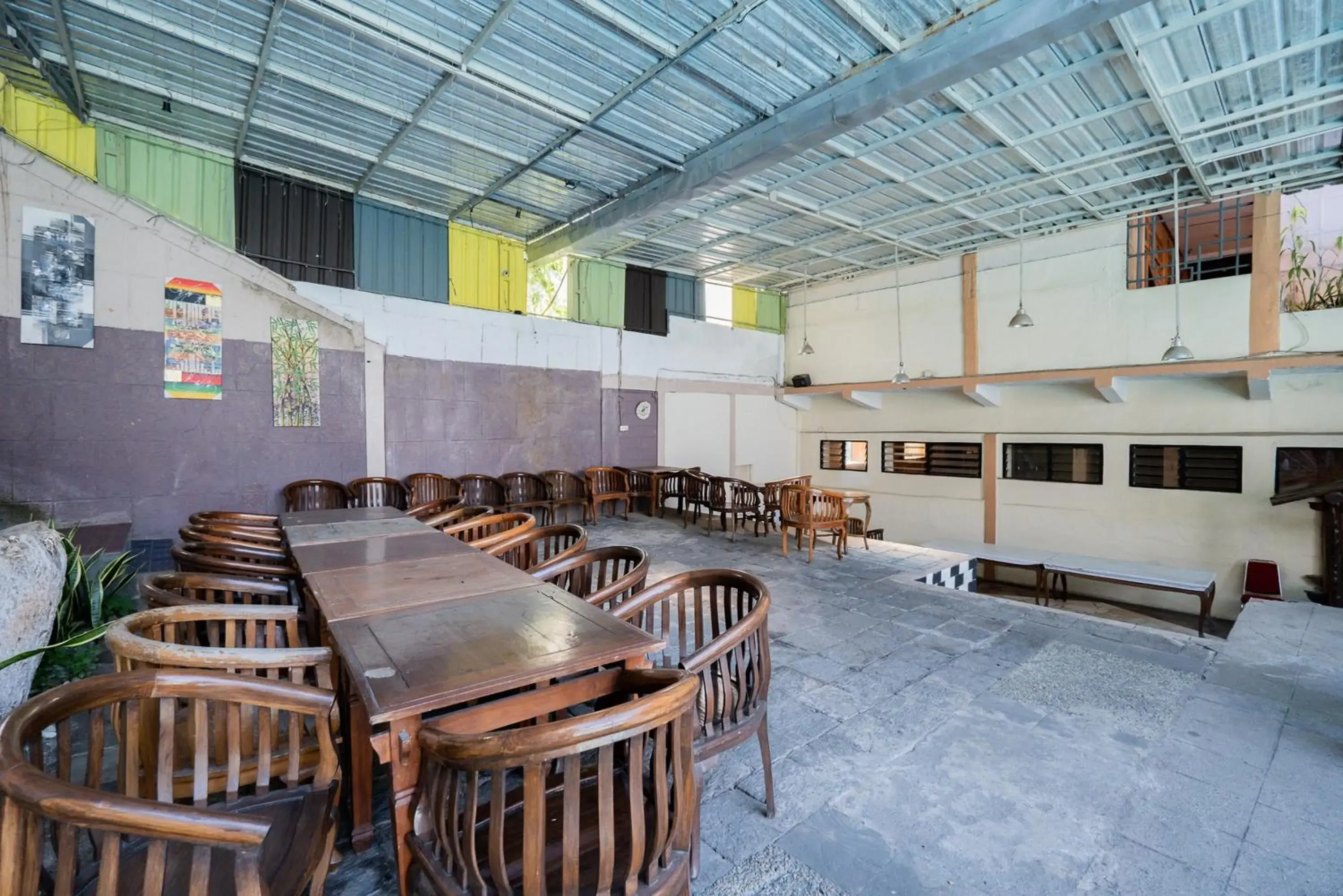 Restaurant/places to eat in Urbanview Hotel Near Jatim Park 1 by RedDoorz Restaurant/places to eat in Urbanview Hotel Near Jatim Park 1 by RedDoorz