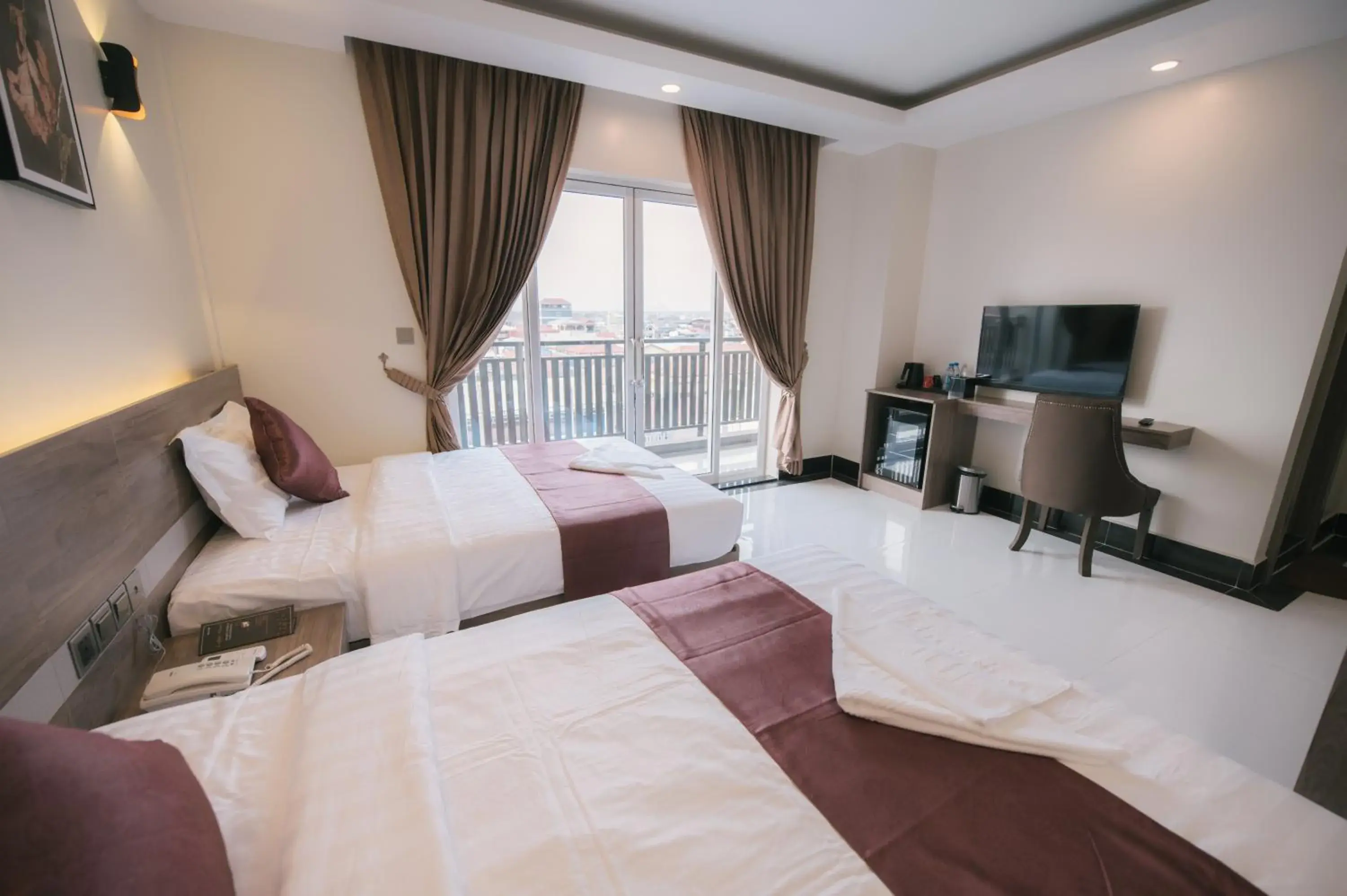 Photo of the whole room, Bed in Twin Hotel Kampot Photo of the whole room, Bed in Twin Hotel Kampot