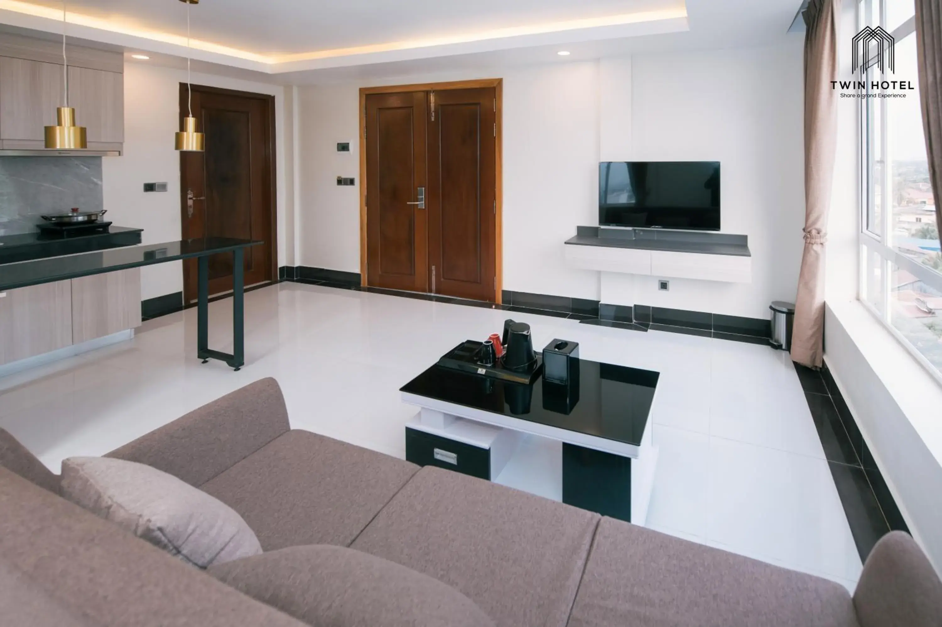 Property building in Twin Hotel Kampot Property building in Twin Hotel Kampot