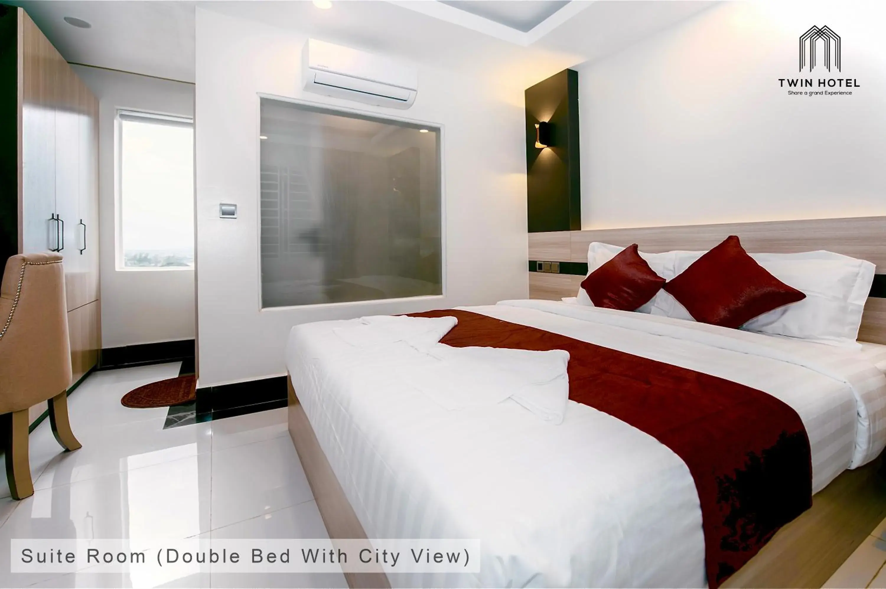 Property building, Bed in Twin Hotel Kampot Property building, Bed in Twin Hotel Kampot