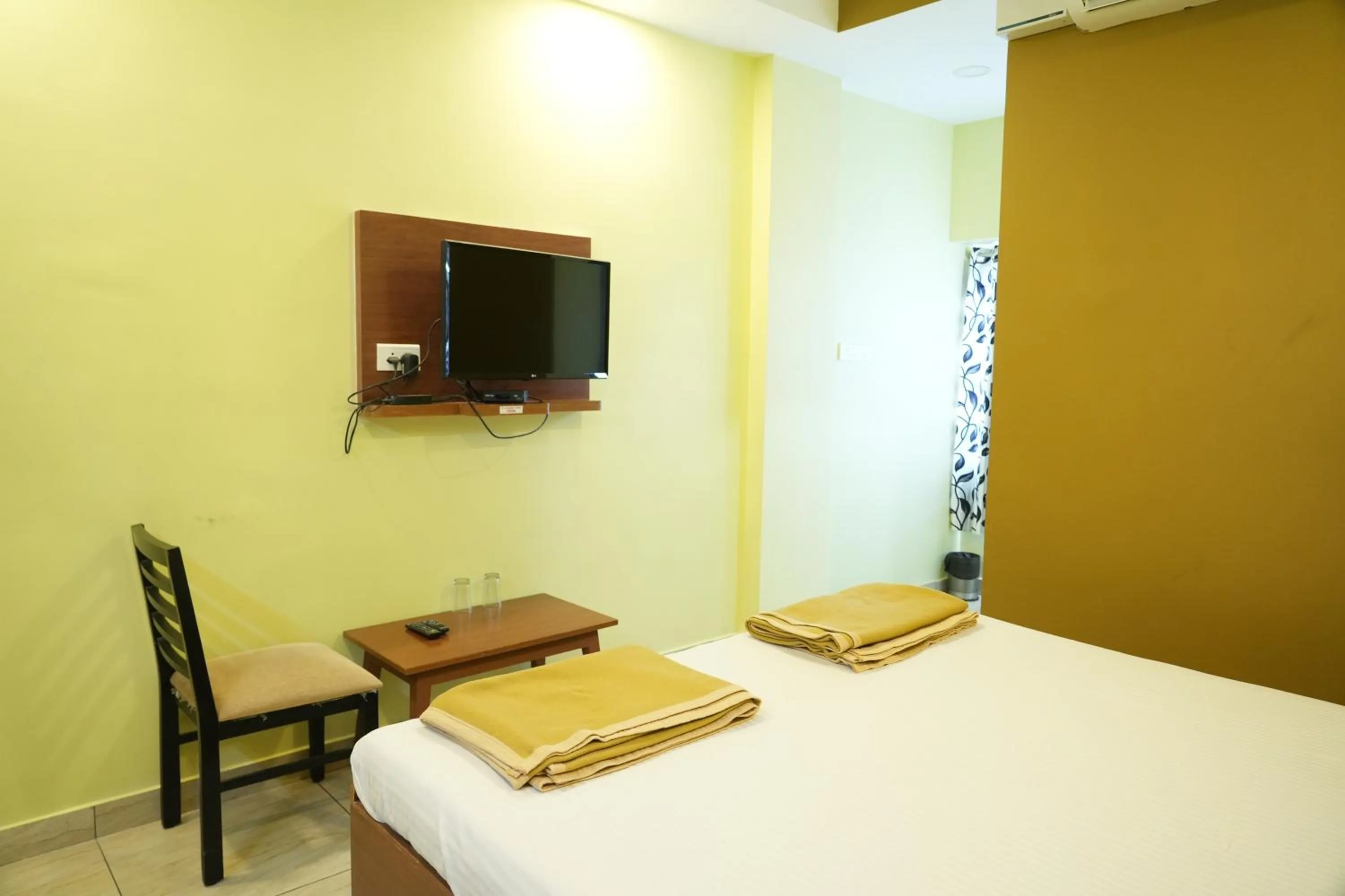 Bedroom, Bed in Sri Krishnan Residency