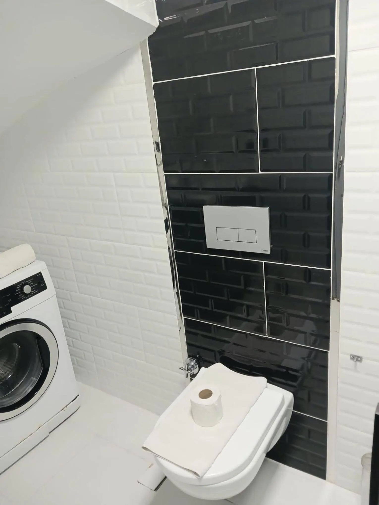 Shower in The U HOMES APART