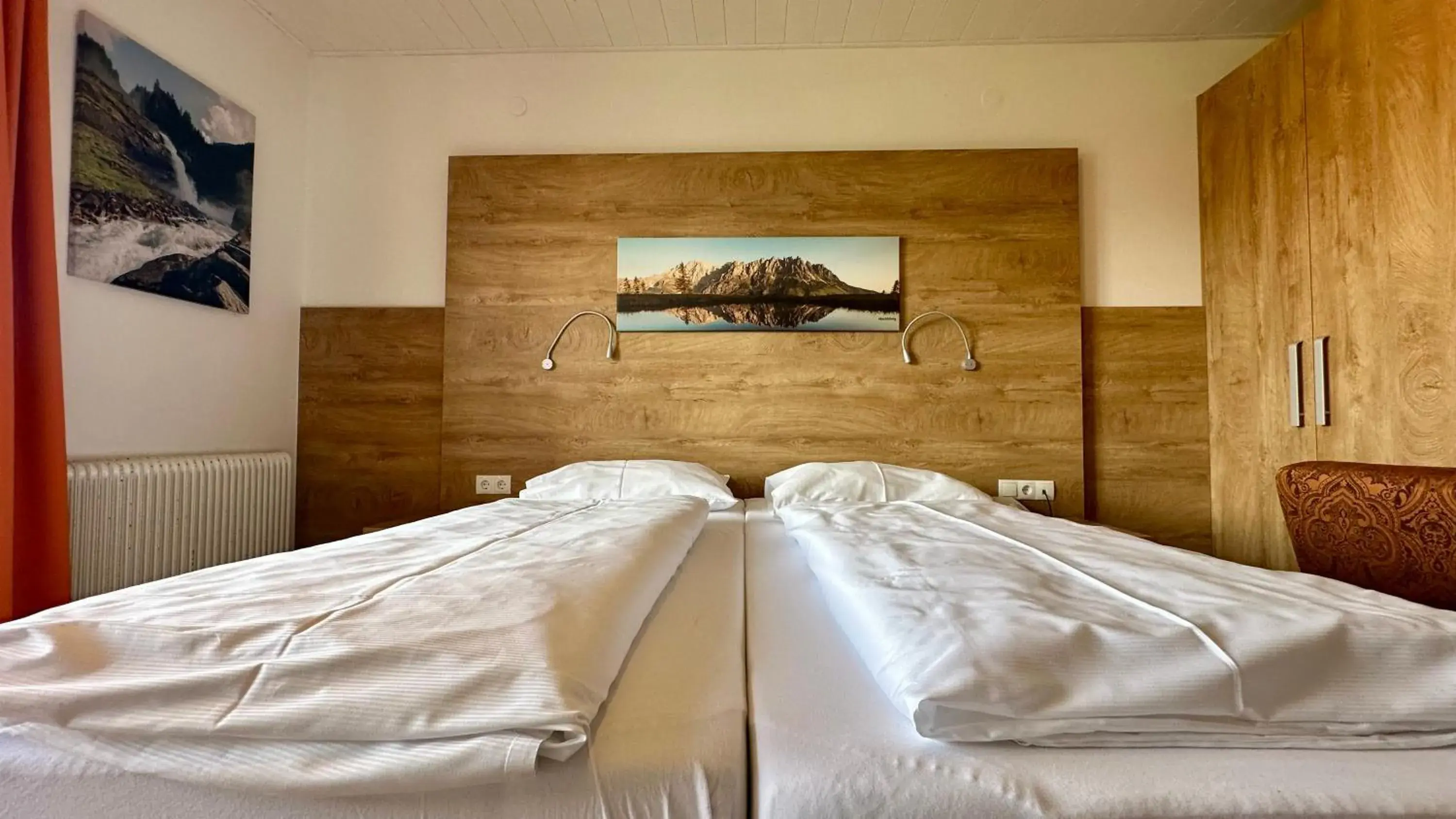 Double Room with Balcony and City View in Hotel Schöne Aussicht Double Room with Balcony and City View in Hotel Schöne Aussicht