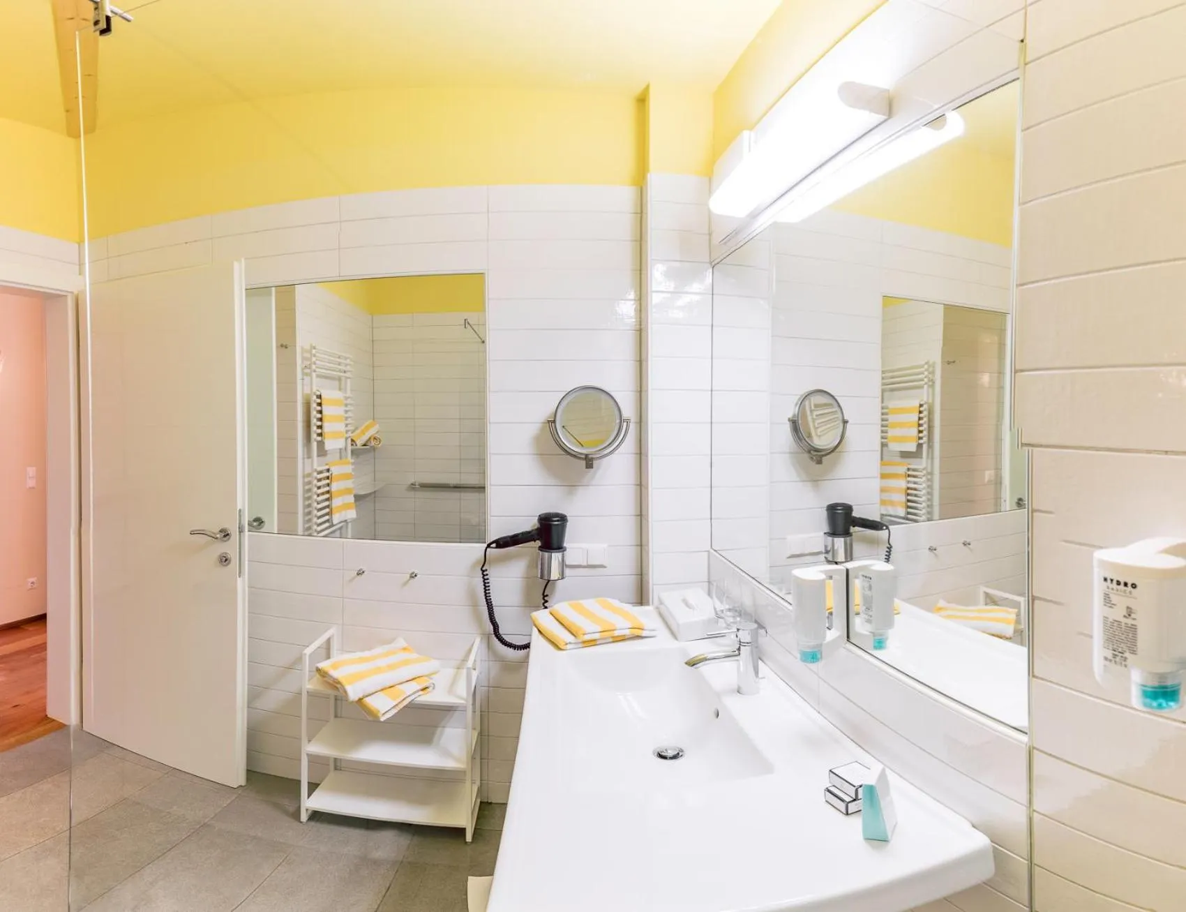 Bathroom in Das Moser - Hotel Garni am See (Adults Only)