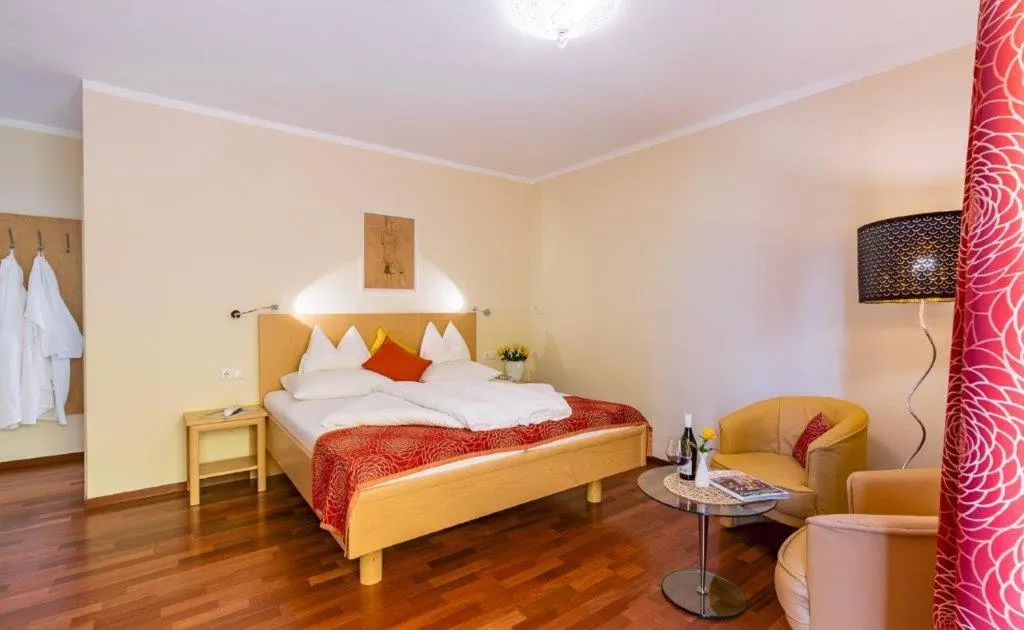 Bed in Das Moser - Hotel Garni am See (Adults Only)