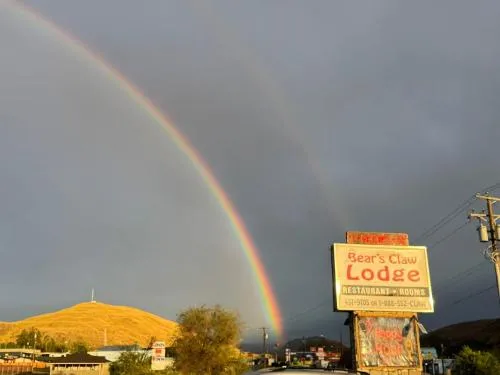 Bear's Claw Lodge