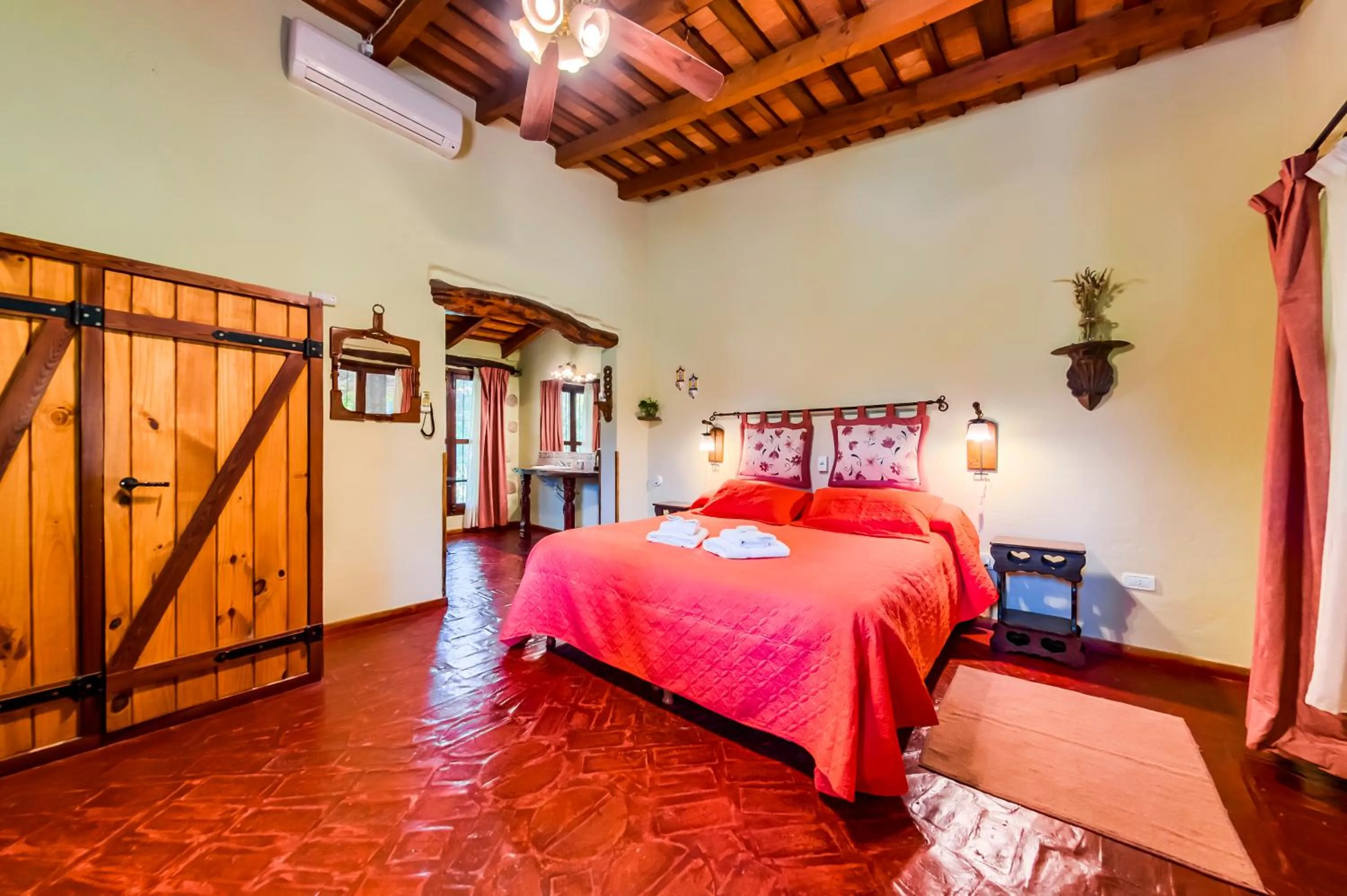 Photo of the whole room, Bed in Posada El Pucara