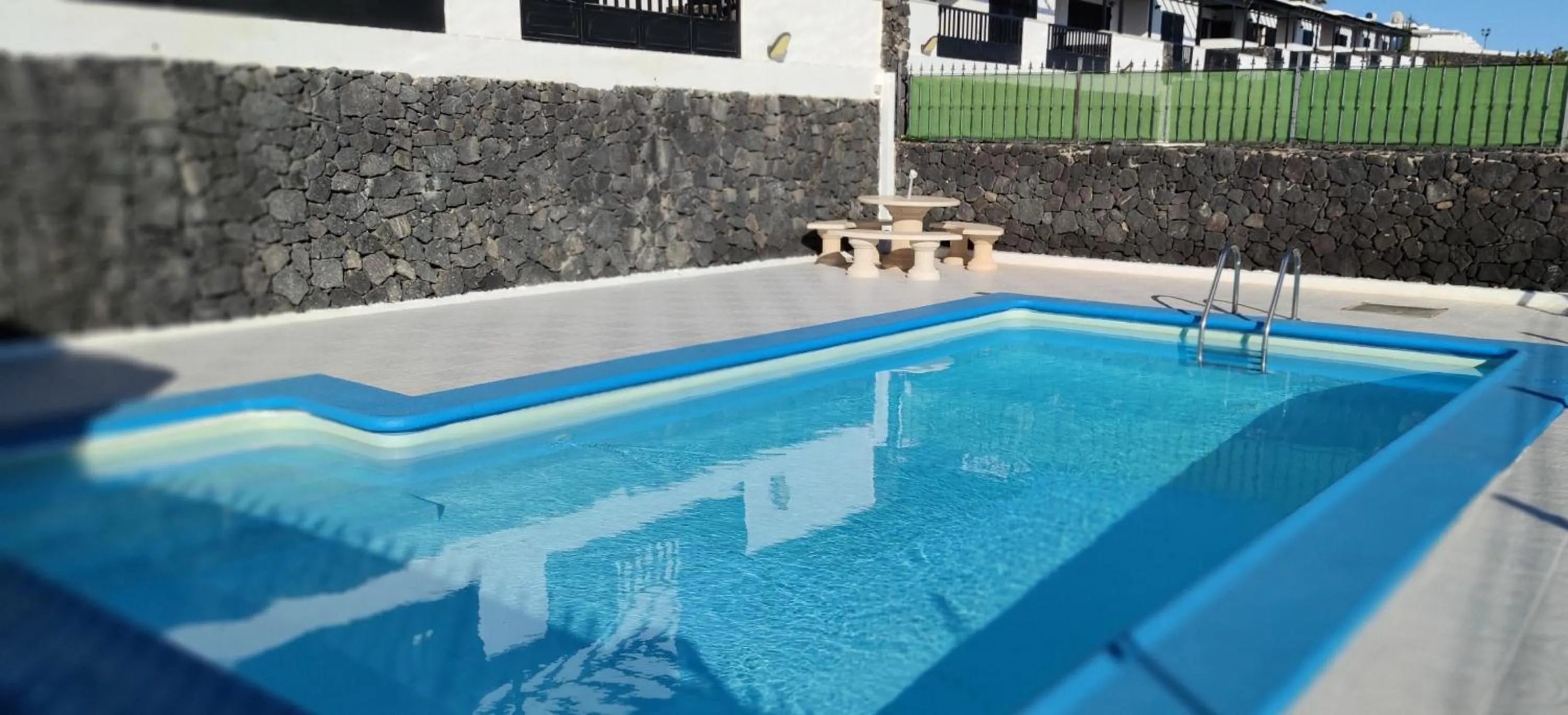 Swimming pool in Villas Vistabella