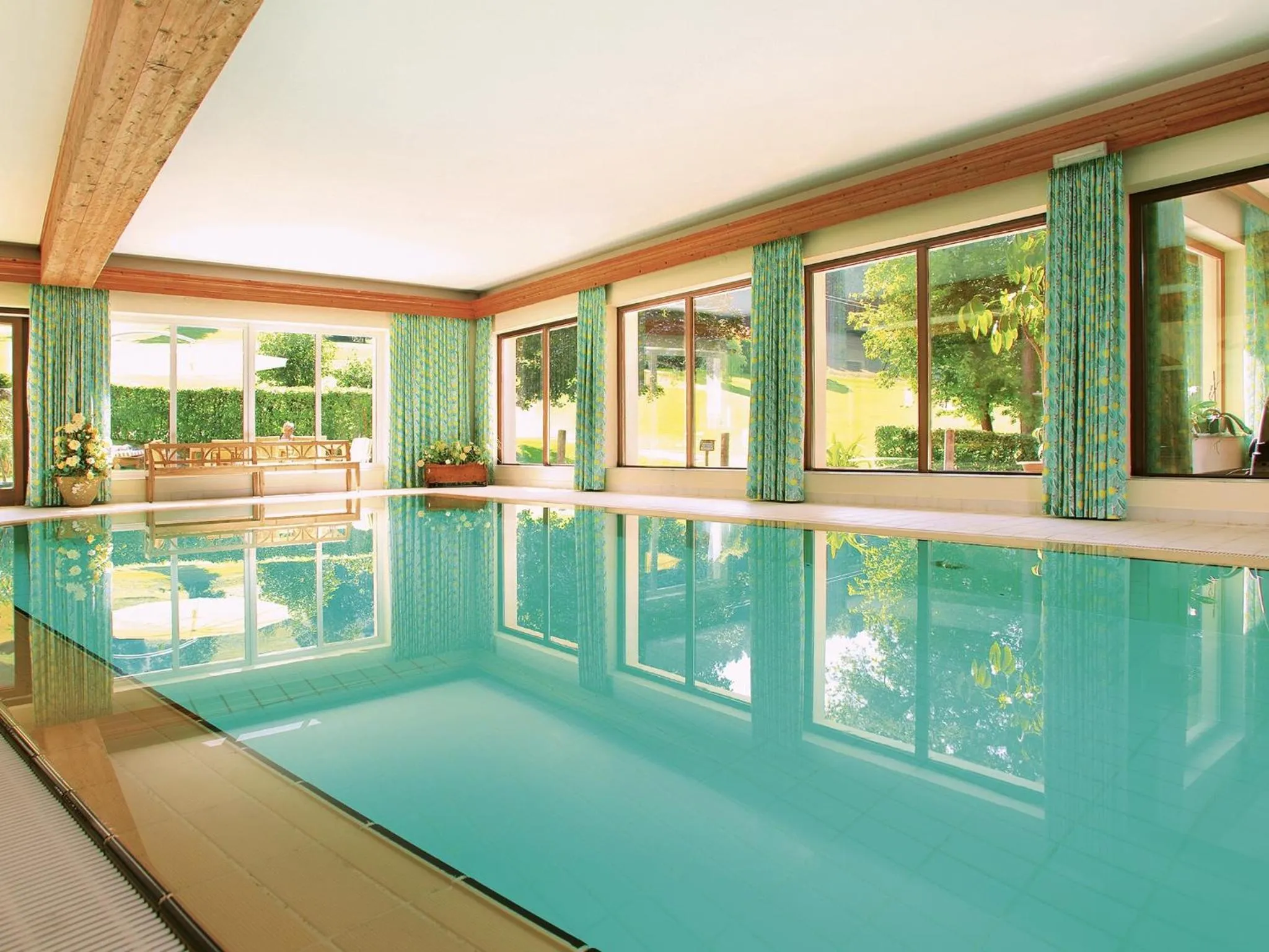 Swimming pool in Rasmushof - Hotel Kitzbühel