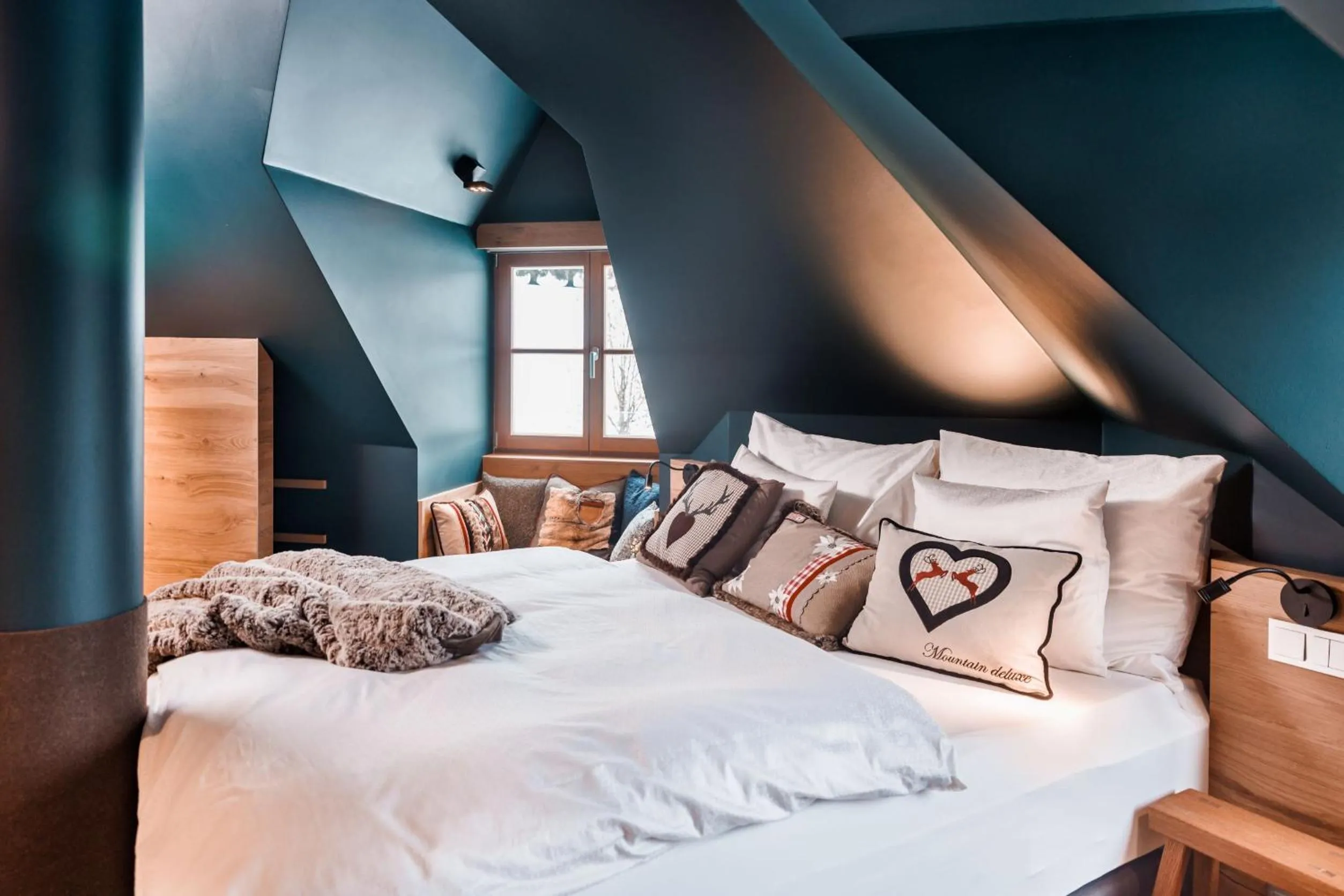 Bed in Schlosshotel Kitzbühel