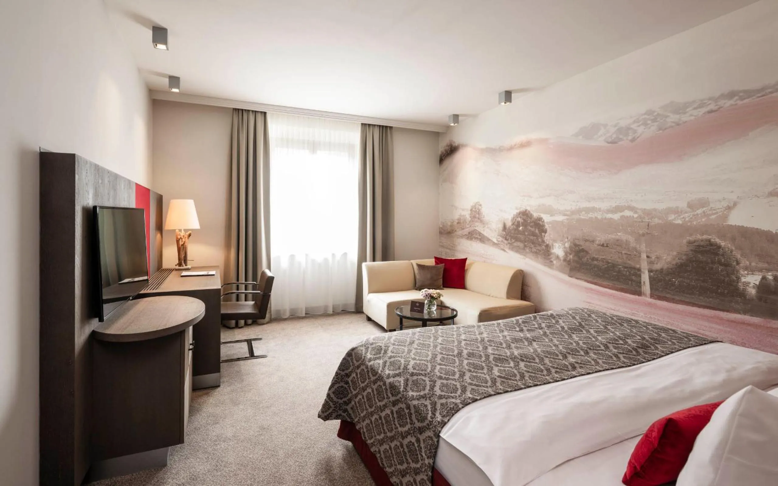 Bed in Schlosshotel Kitzbühel