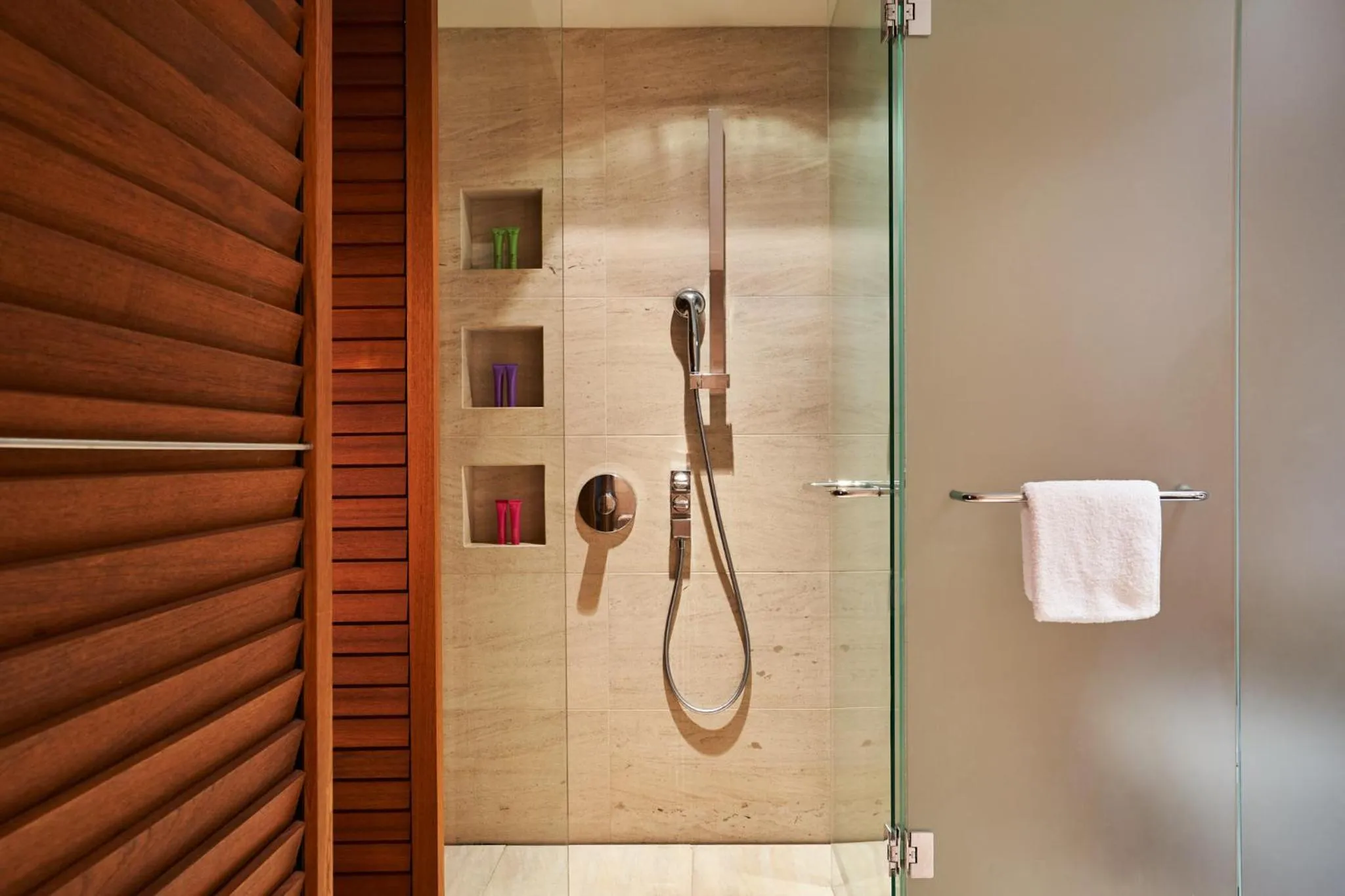 Shower in DO&CO Hotel Vienna