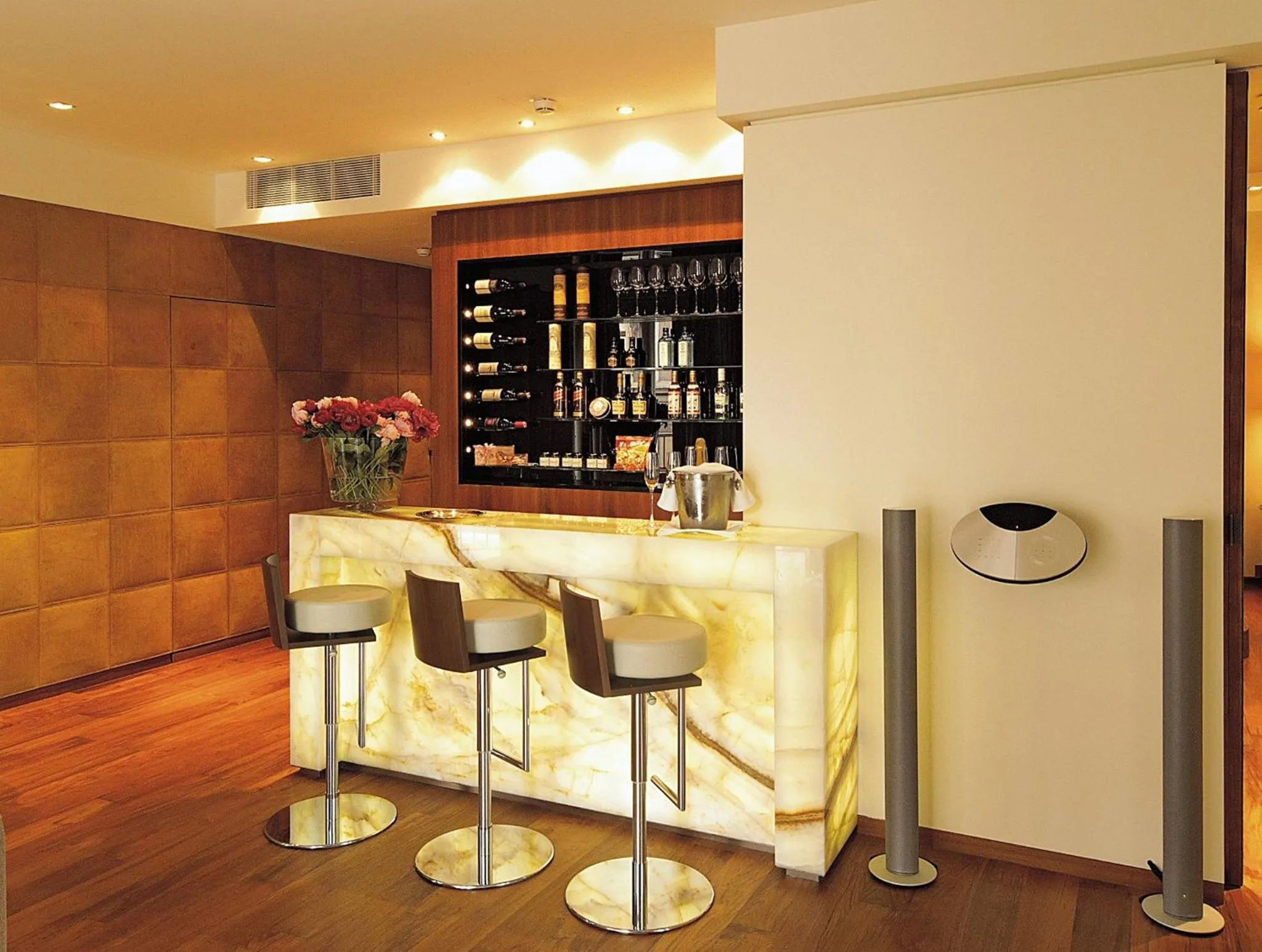 Lounge or bar in DO&CO Hotel Vienna