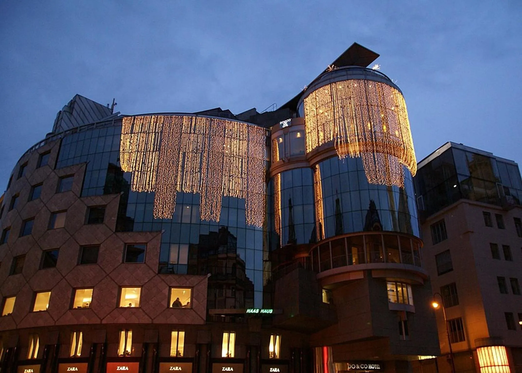 Facade/entrance in DO&CO Hotel Vienna