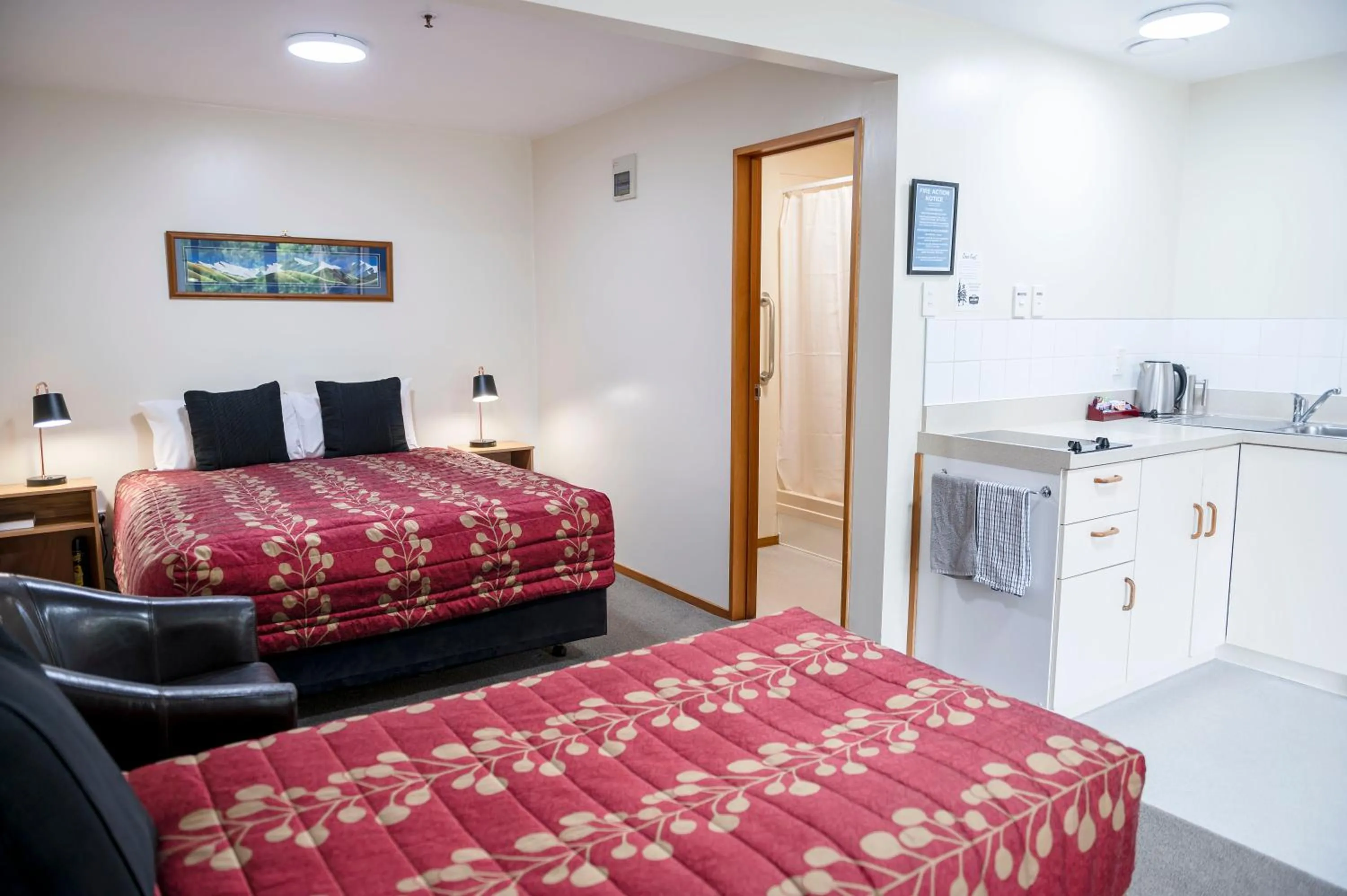 Bed in ASURE Aspiring Court Motel