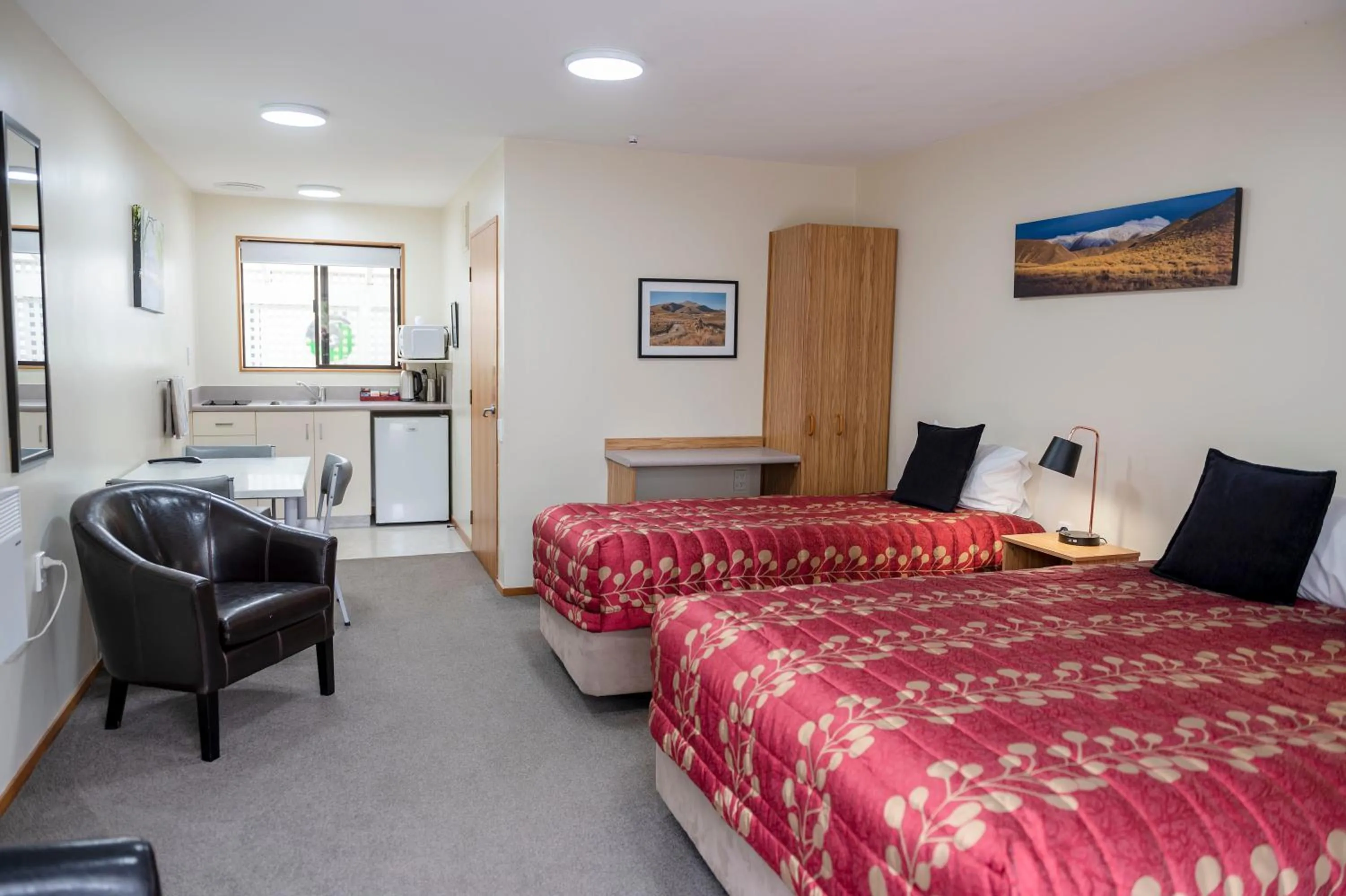 Bed in ASURE Aspiring Court Motel