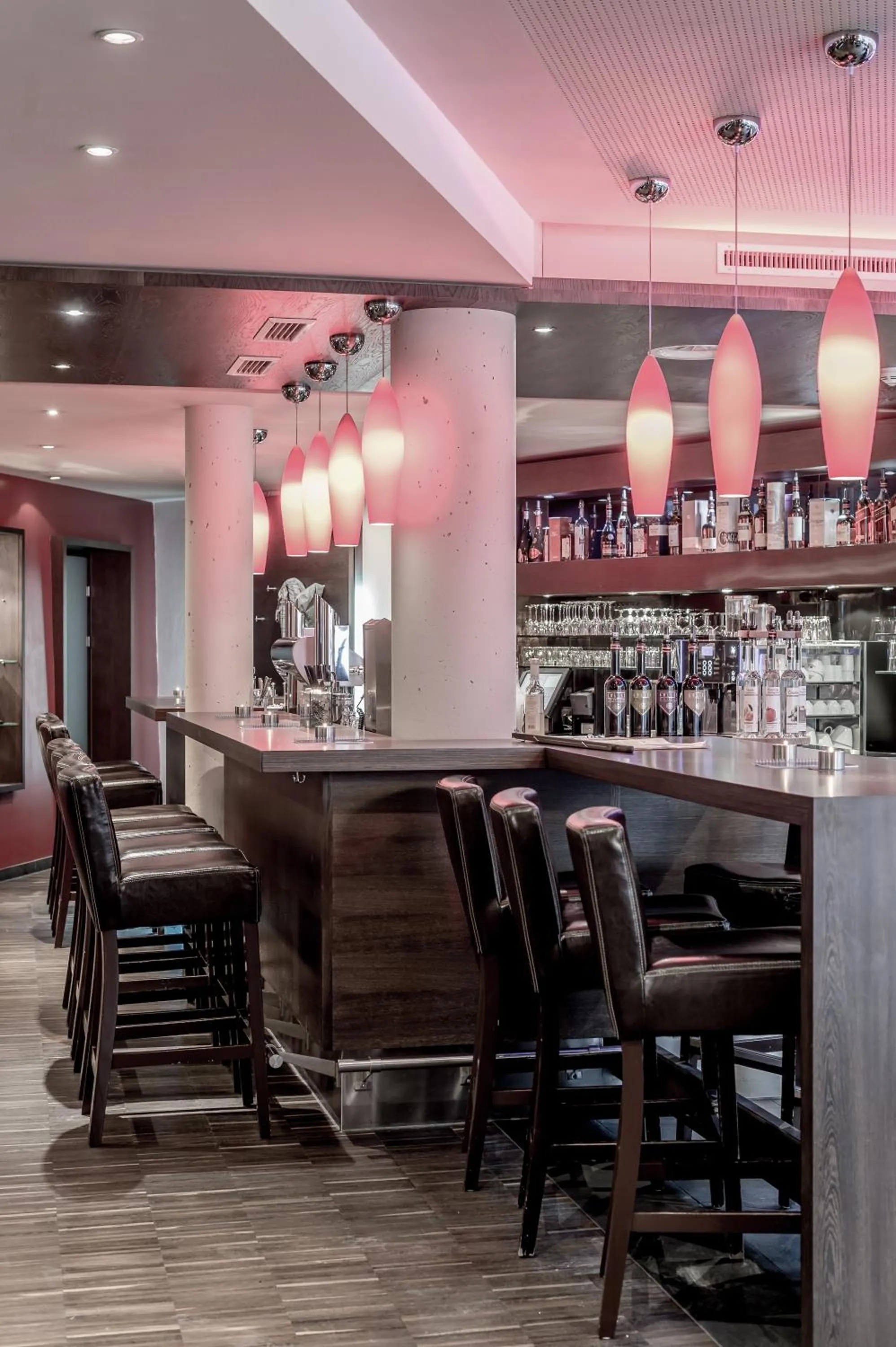 Lounge or bar in Josl Mountain Lounging Hotel - Adults only!