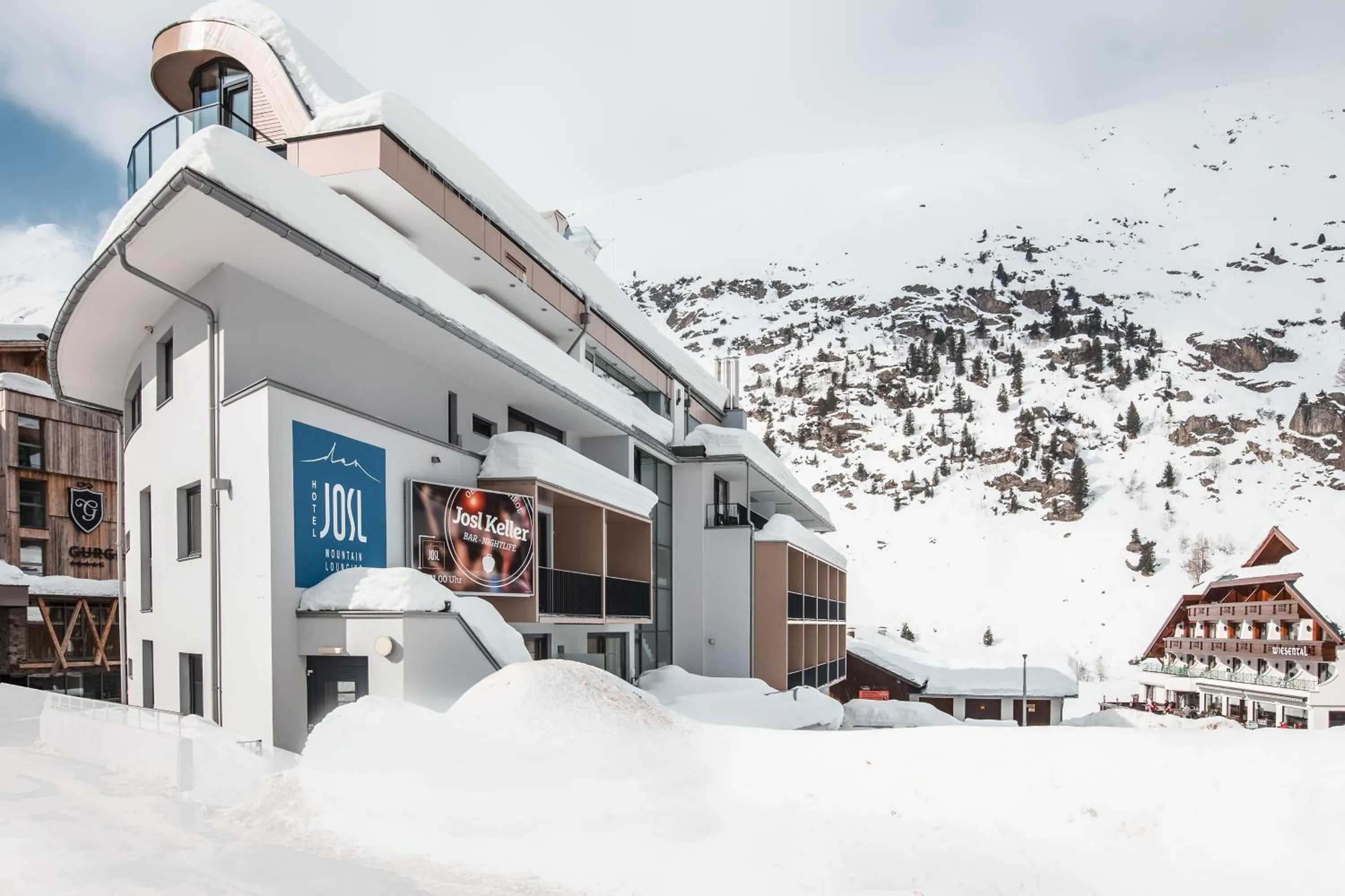 Facade/entrance in Josl Mountain Lounging Hotel - Adults only!