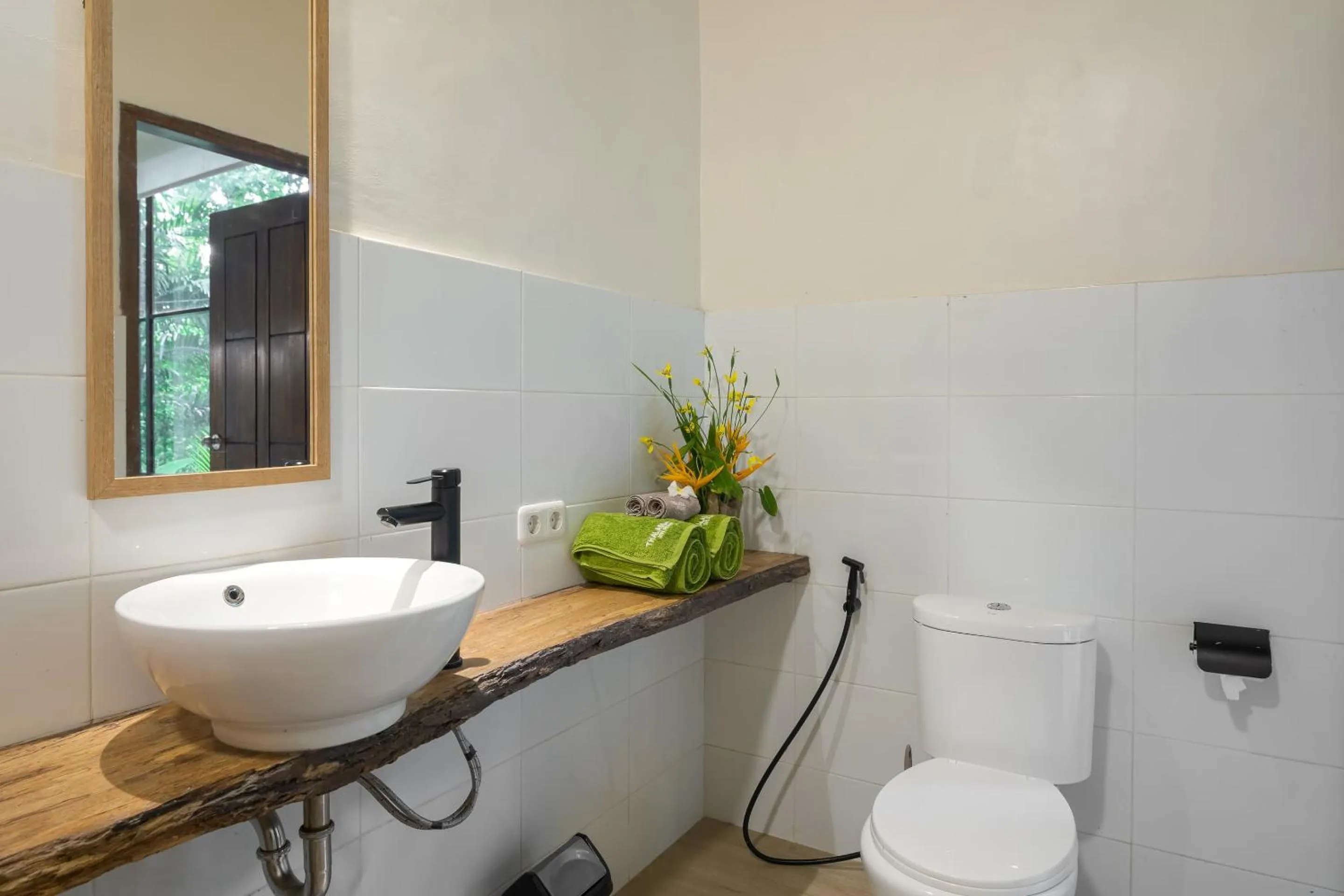 Toilet in Thalassa Dive & Wellbeing Resort Manado