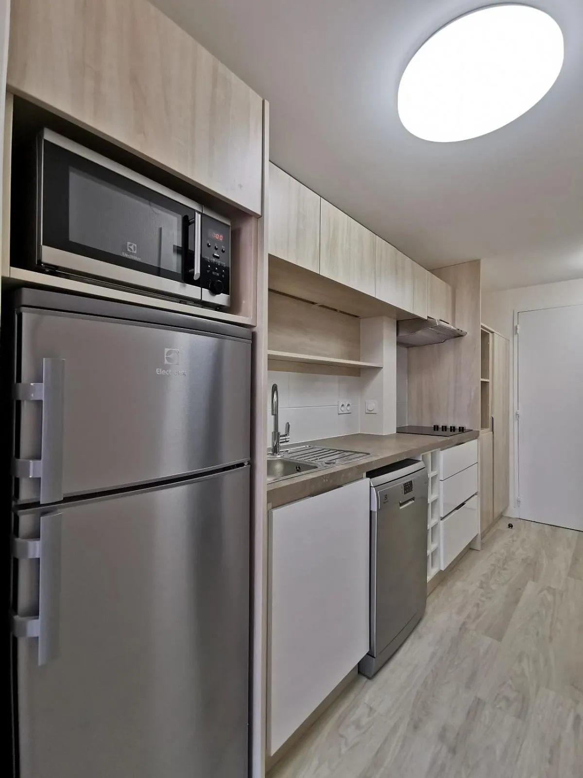 Kitchen or kitchenette in Les jardins de la Côte d'azur