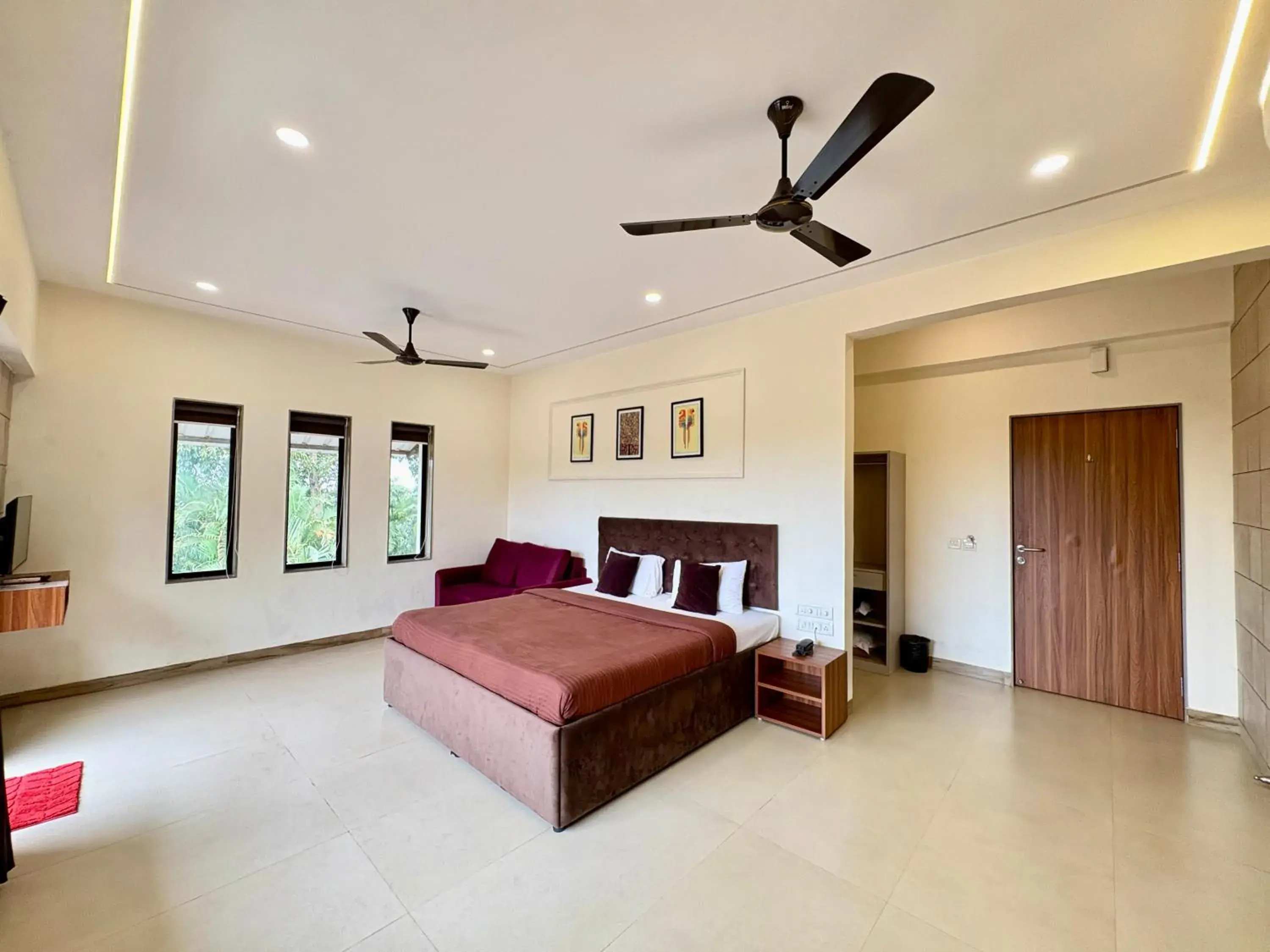 Classic Signature Room in Girivihar Holiday Club - Pure Veg Classic Signature Room in Girivihar Holiday Club - Pure Veg