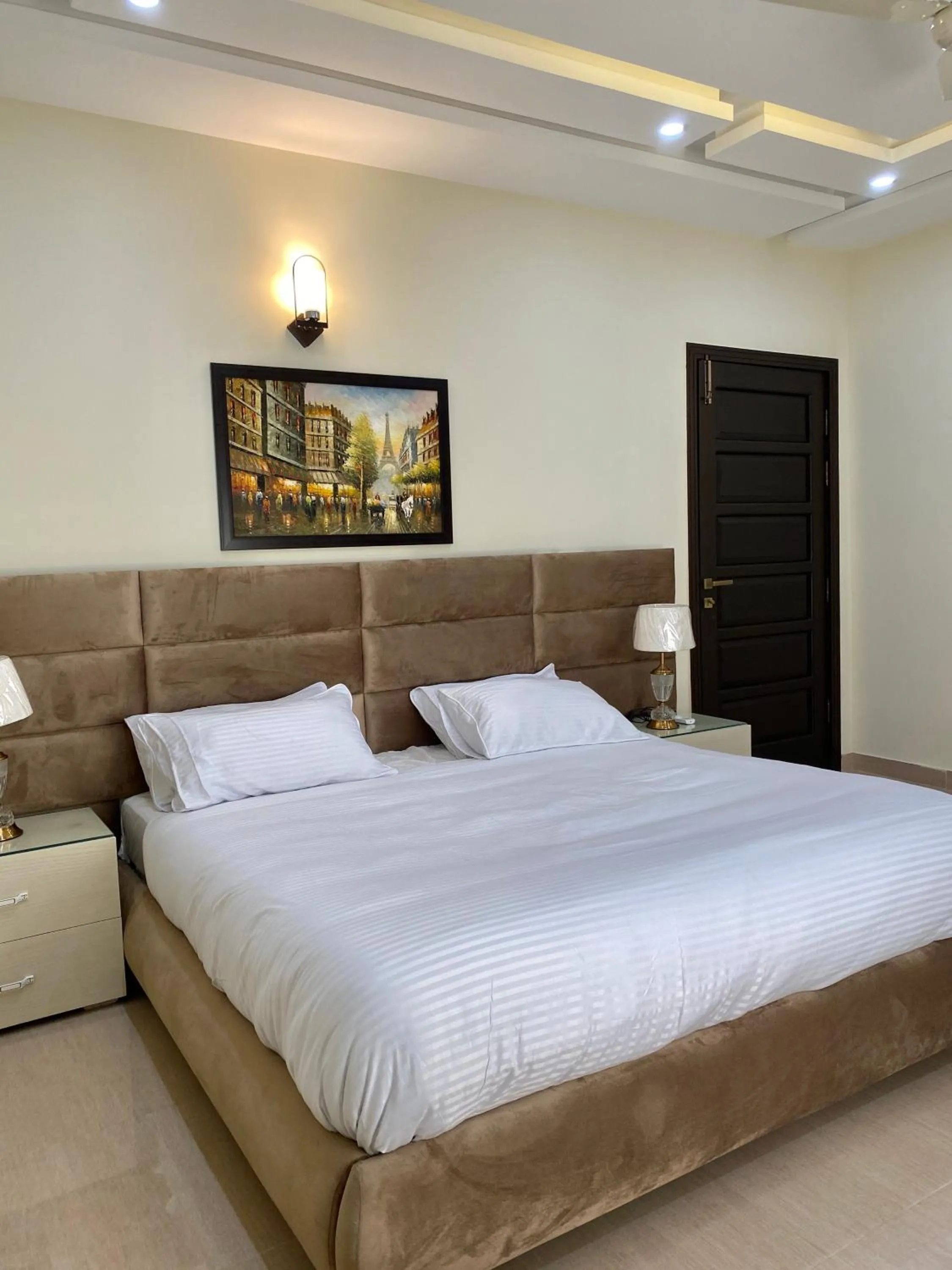 Bed in Continental boutique House