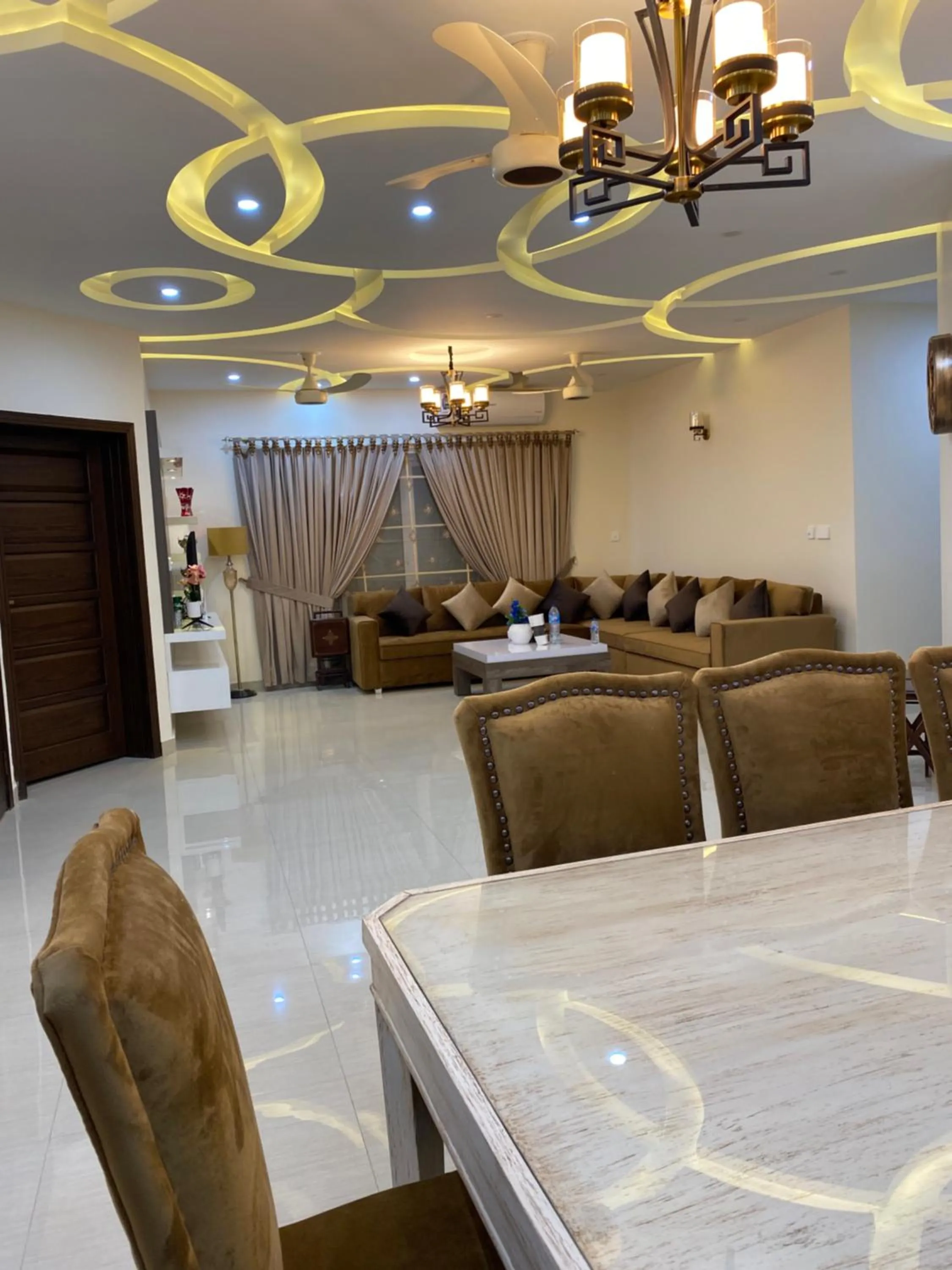 Continental boutique House