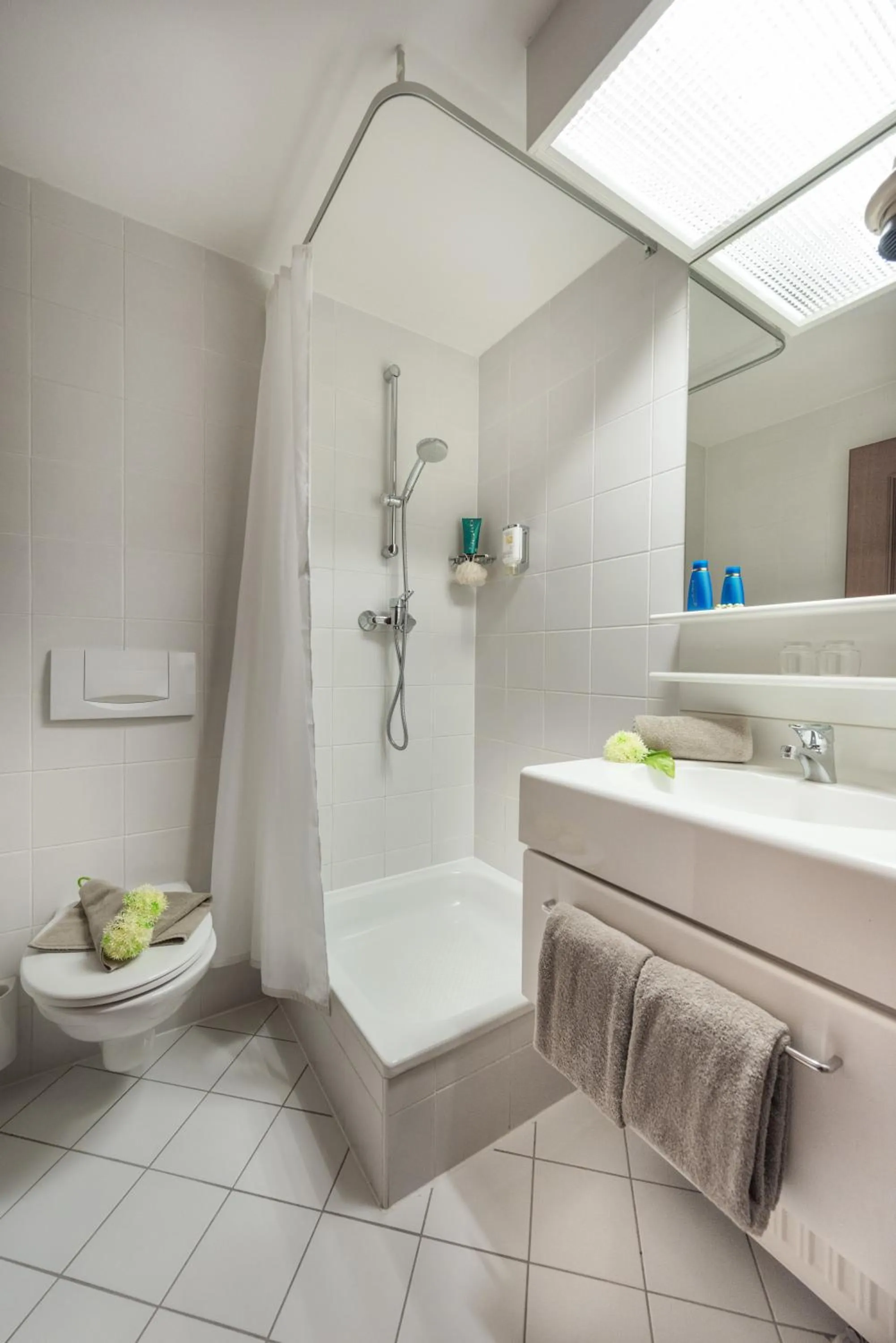 Shower in MONDI Hotel Bellevue Gastein