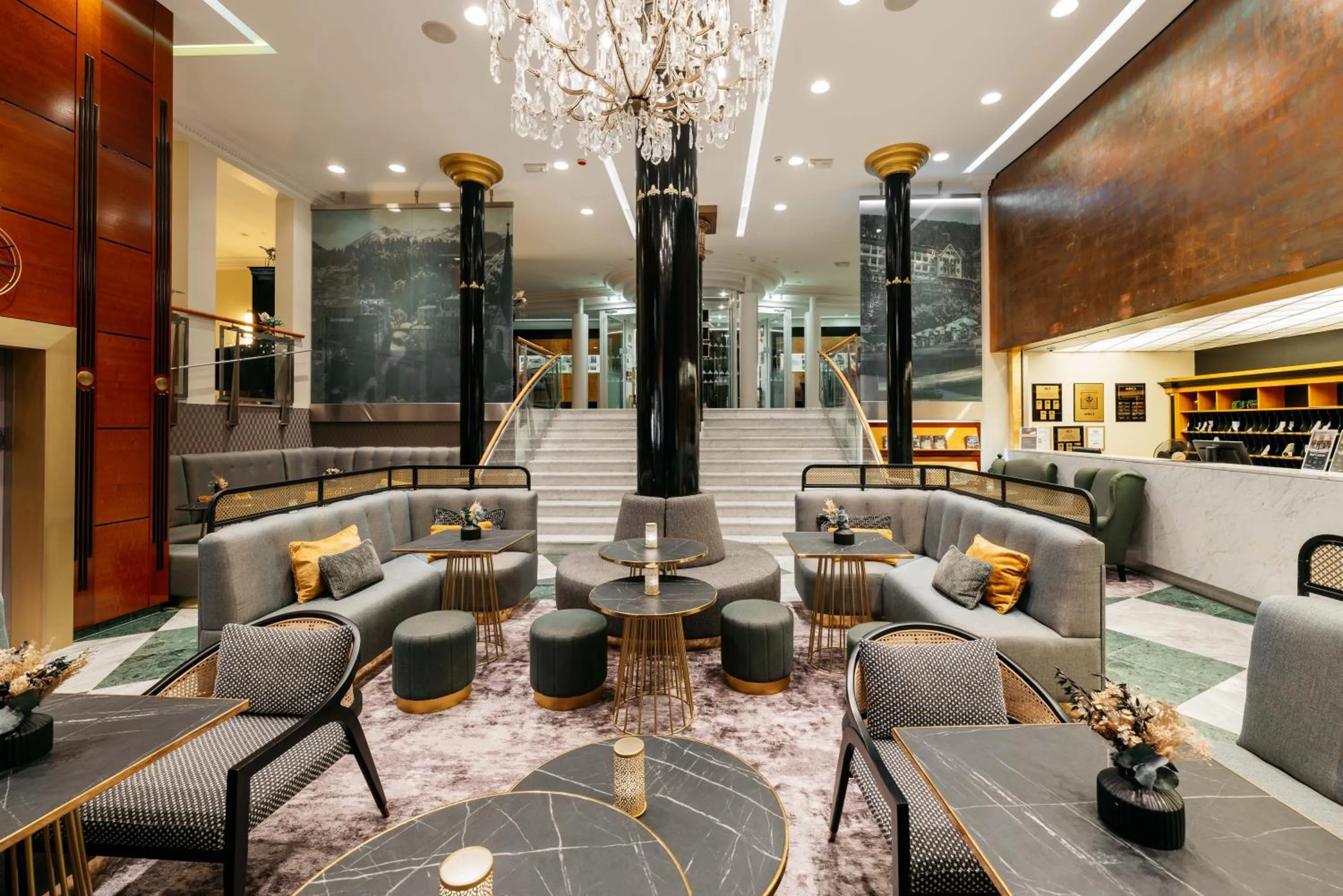 Lobby or reception in MONDI Hotel Bellevue Gastein