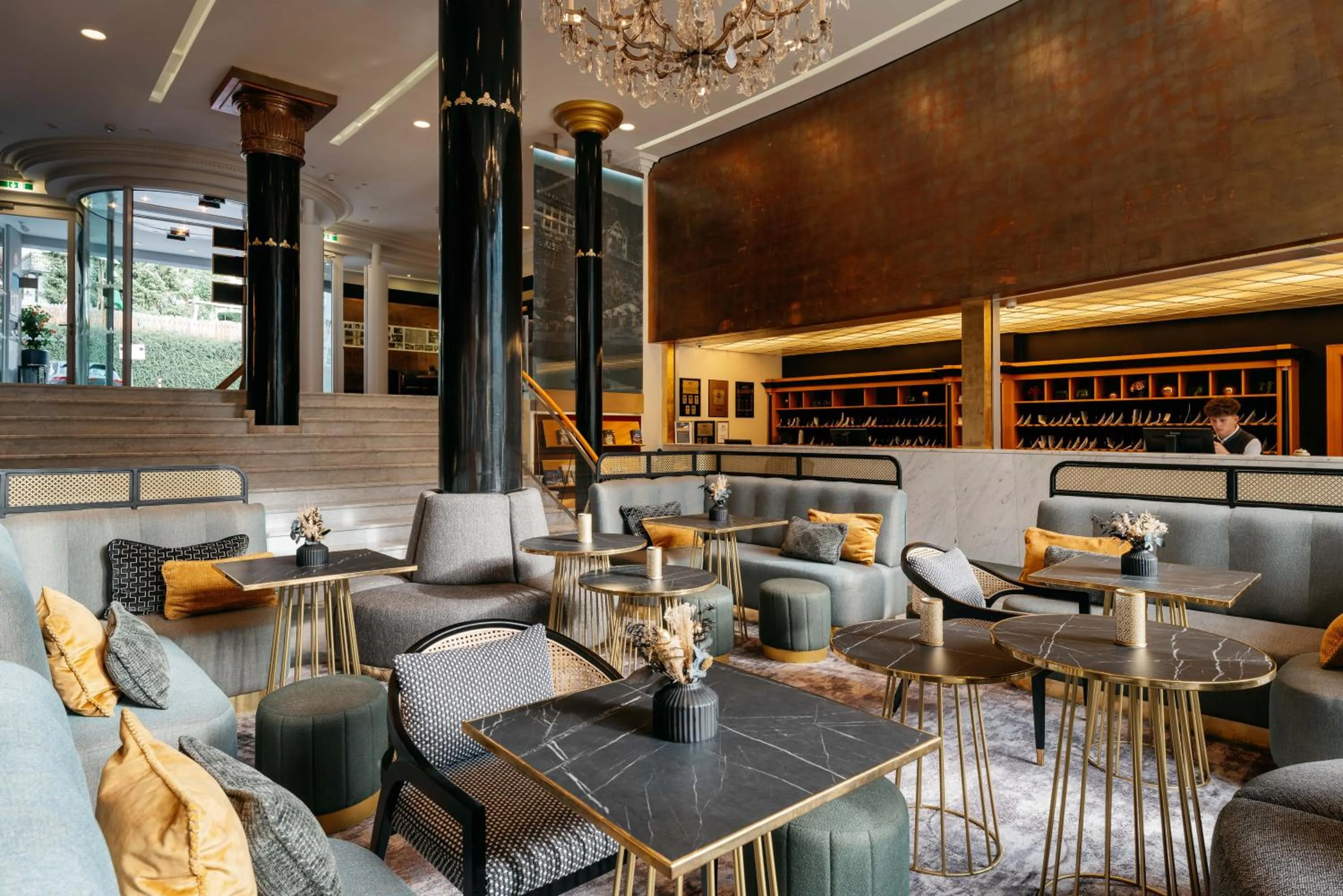 Lobby or reception in MONDI Hotel Bellevue Gastein