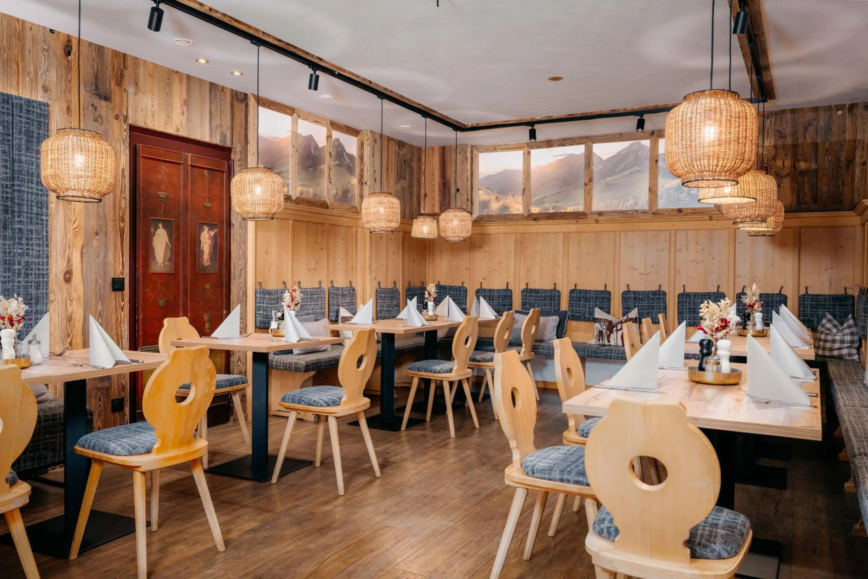 Restaurant/places to eat in MONDI Hotel Bellevue Gastein