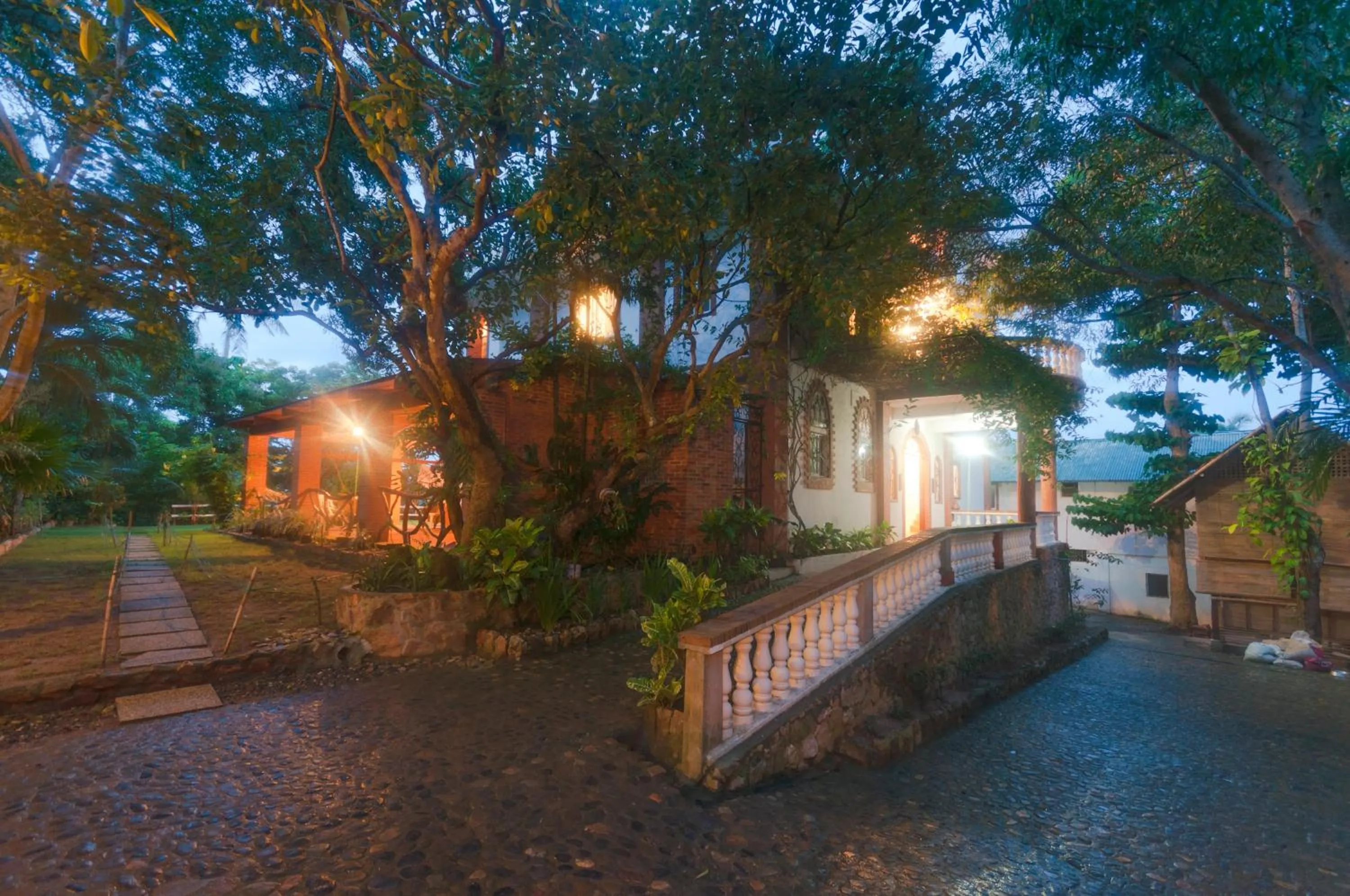 Facade/entrance in Amihan-Home