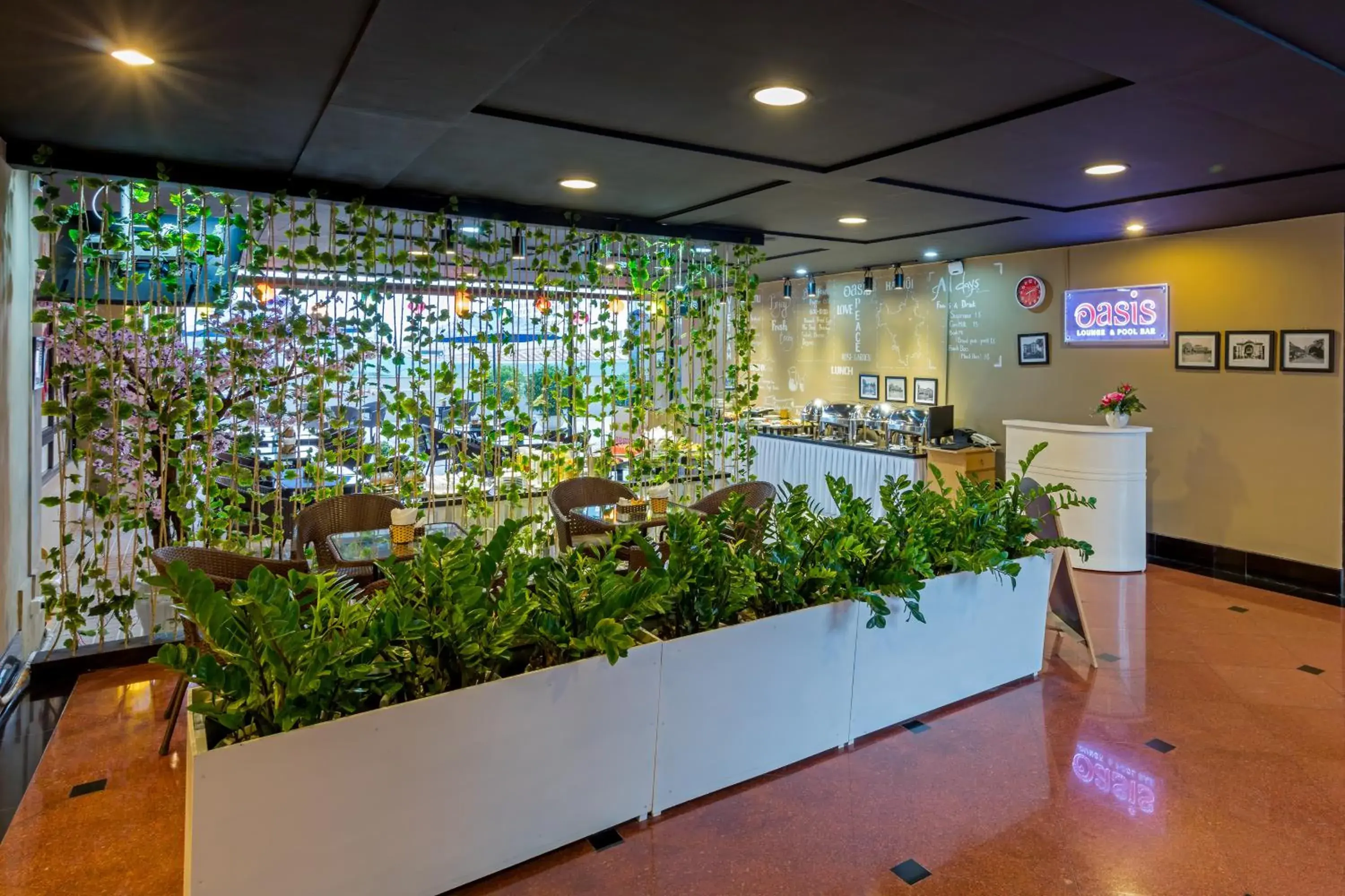 Restaurant/places to eat in Rose Garden Residences Restaurant/places to eat in Rose Garden Residences