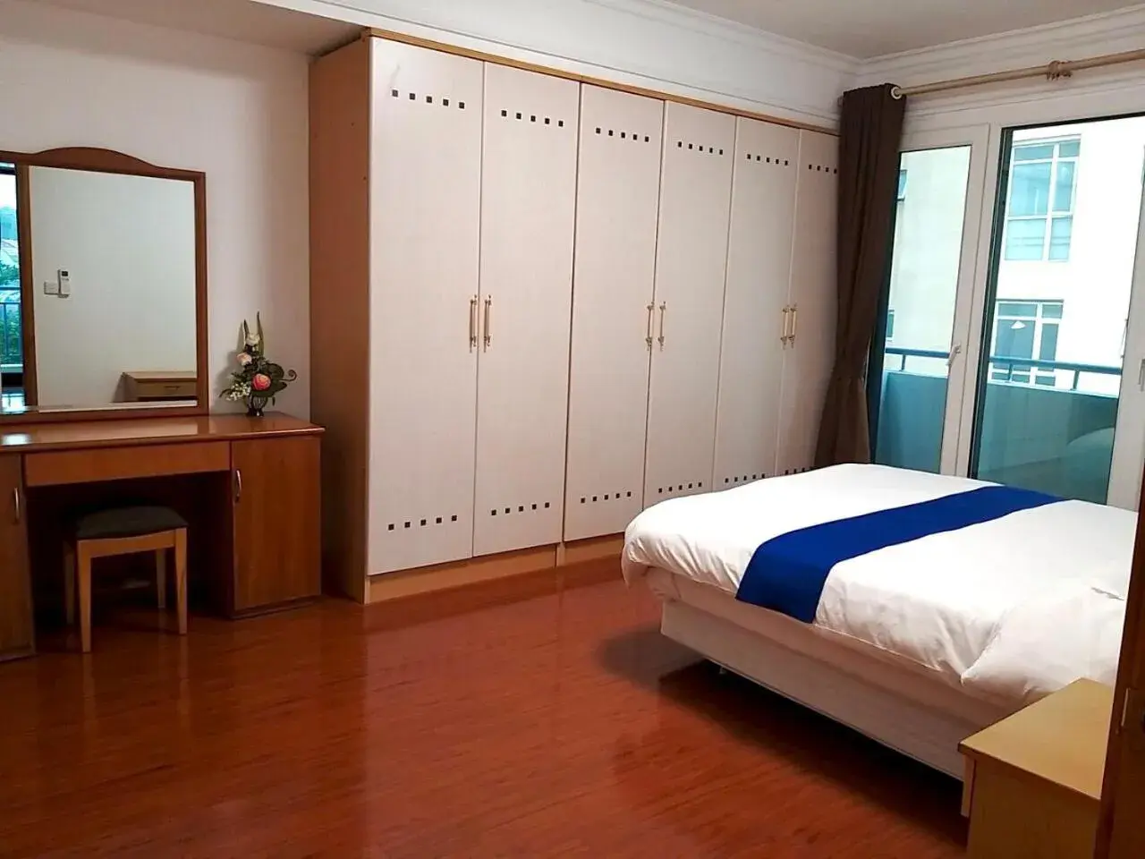 Bedroom, Bed in Rose Garden Residences Bedroom, Bed in Rose Garden Residences