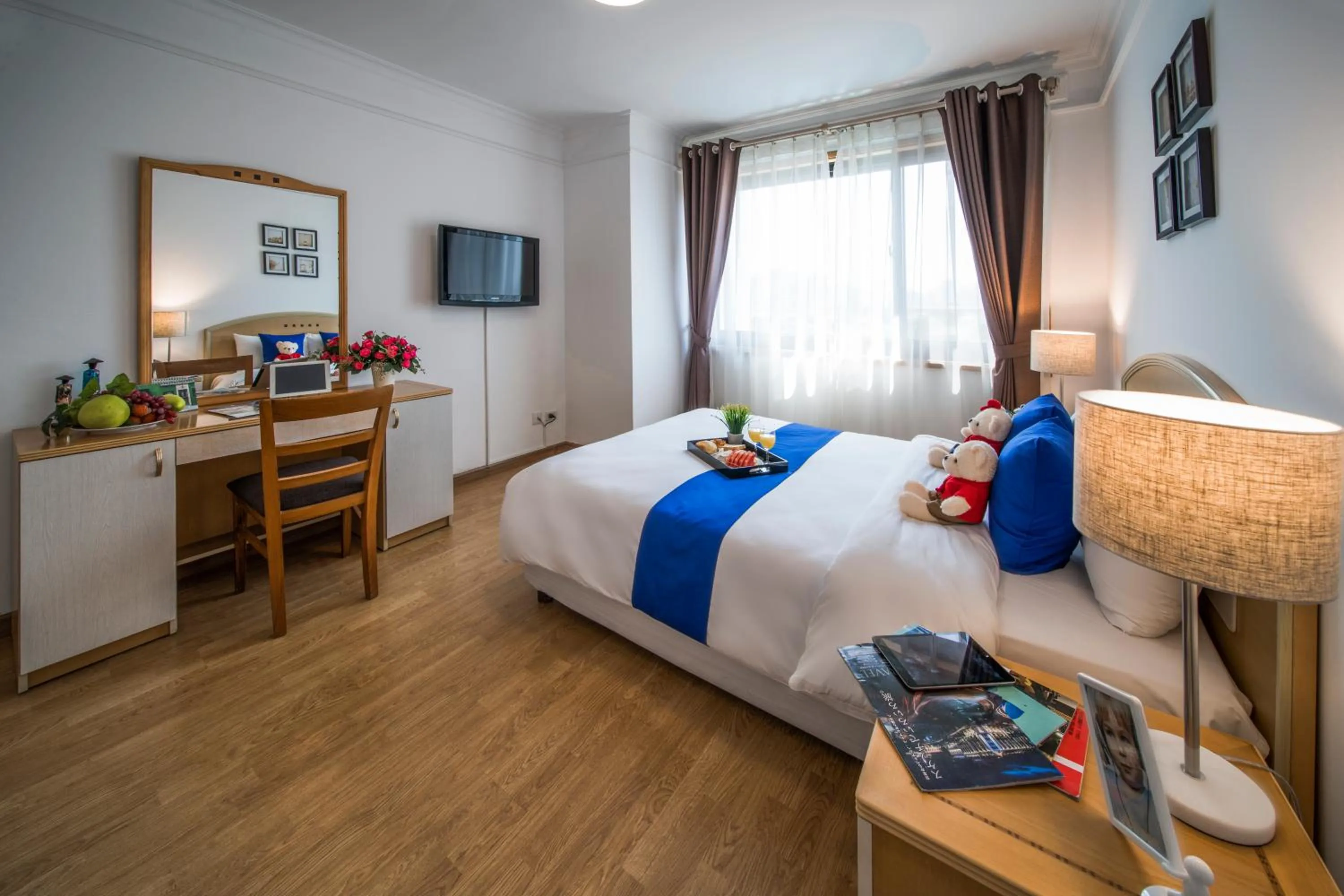 Bedroom, Bed in Rose Garden Residences