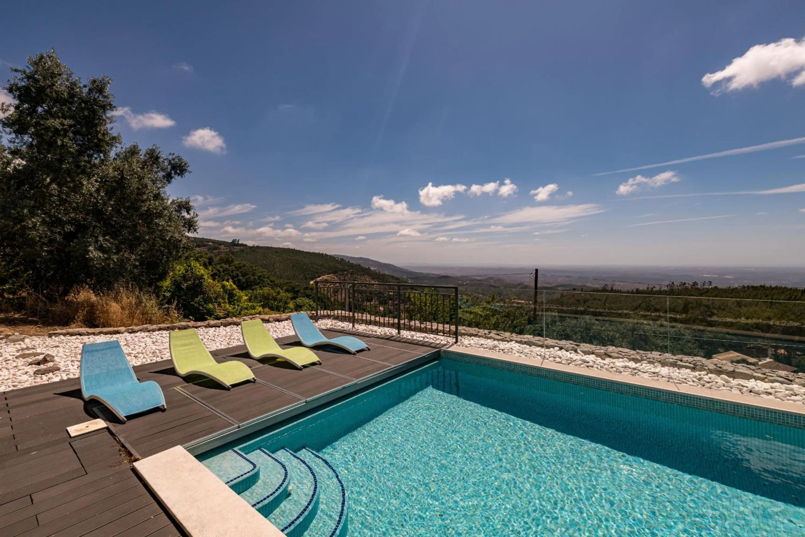 Swimming pool in Villa Monchique