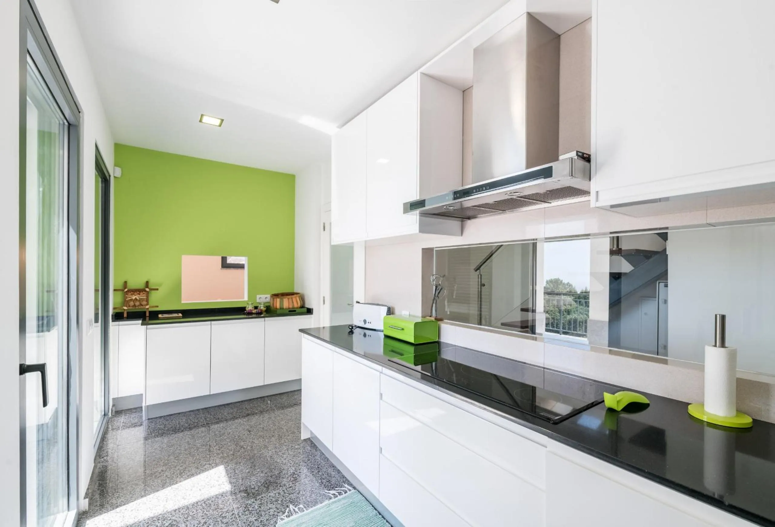 Kitchen or kitchenette in Villa Monchique