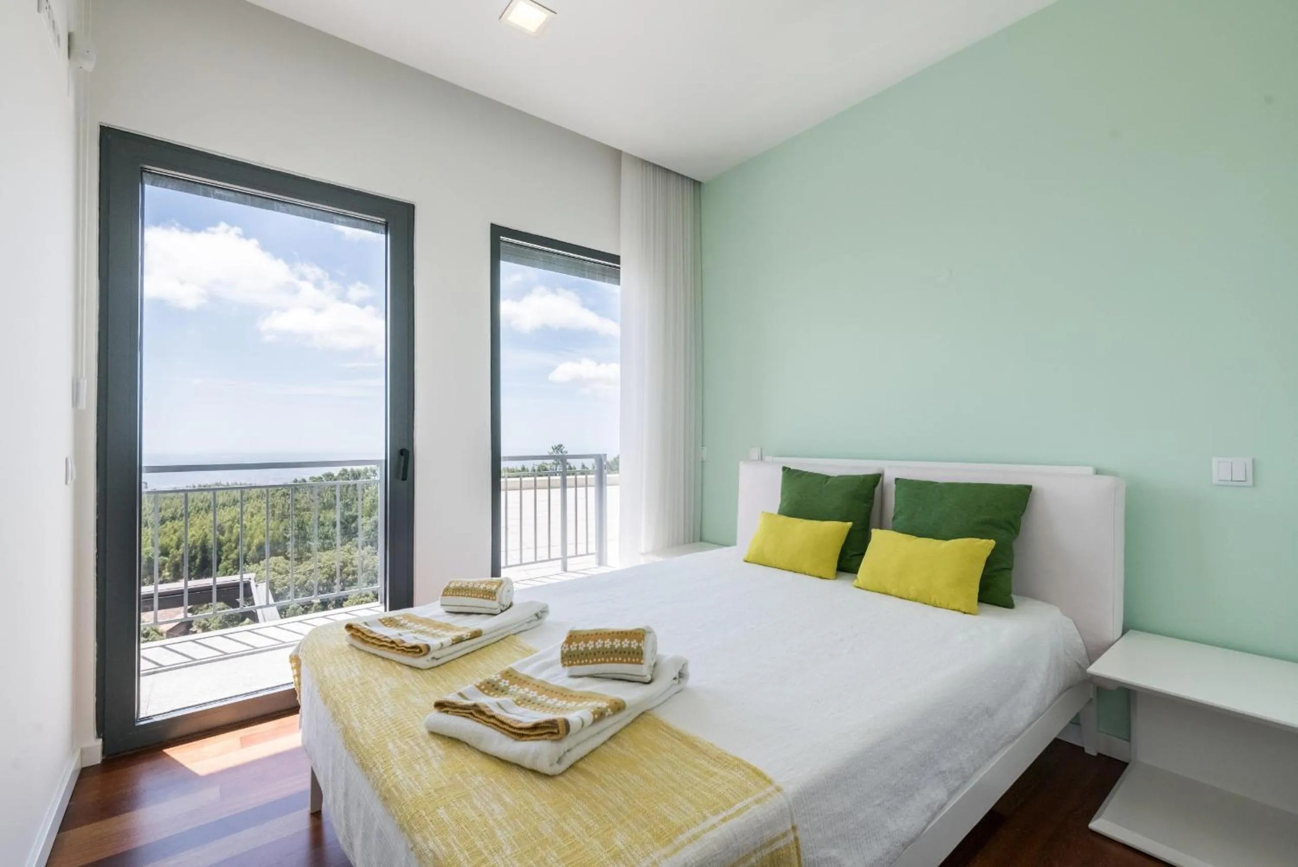 Bed in Villa Monchique