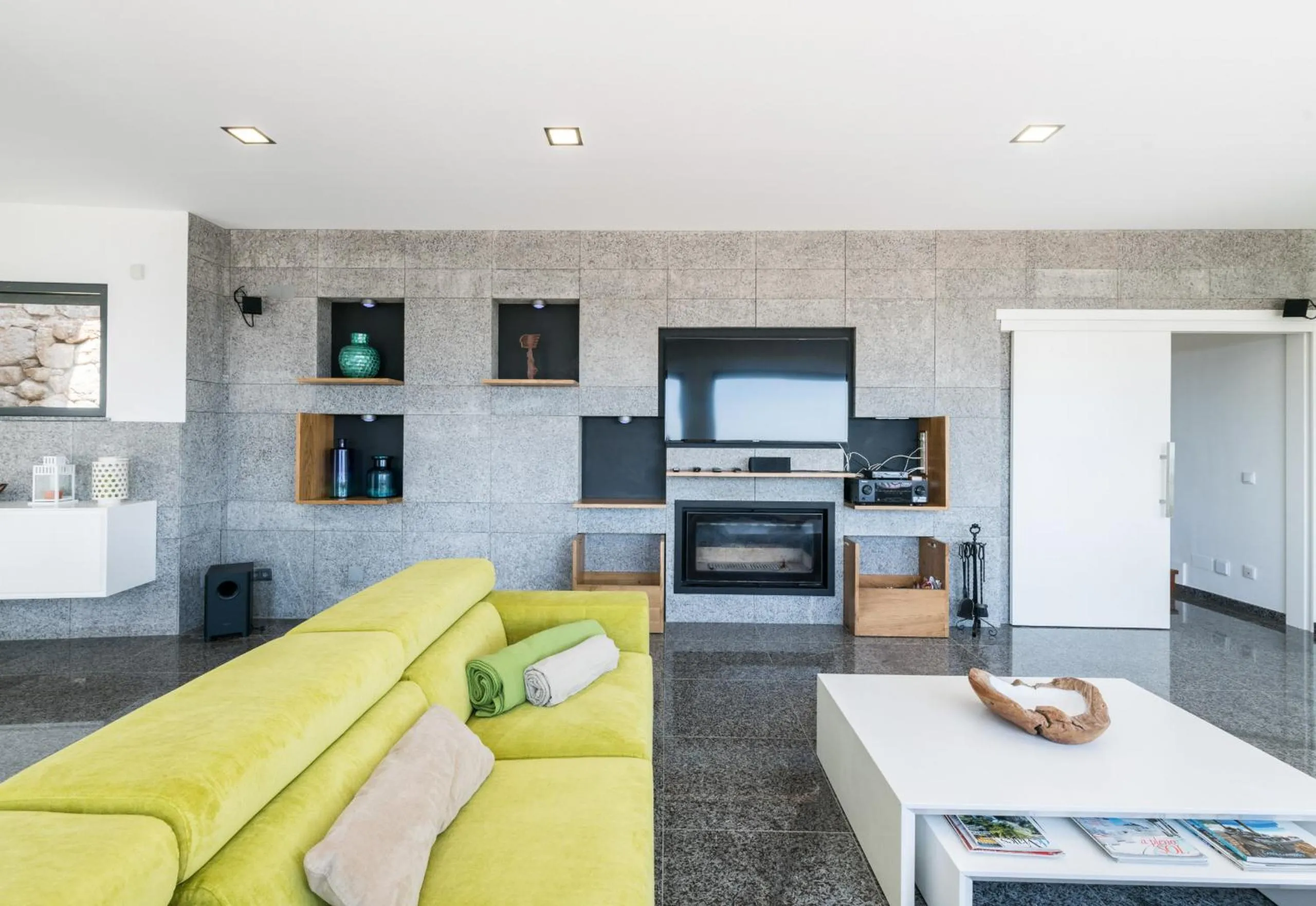 Communal lounge/ TV room in Villa Monchique