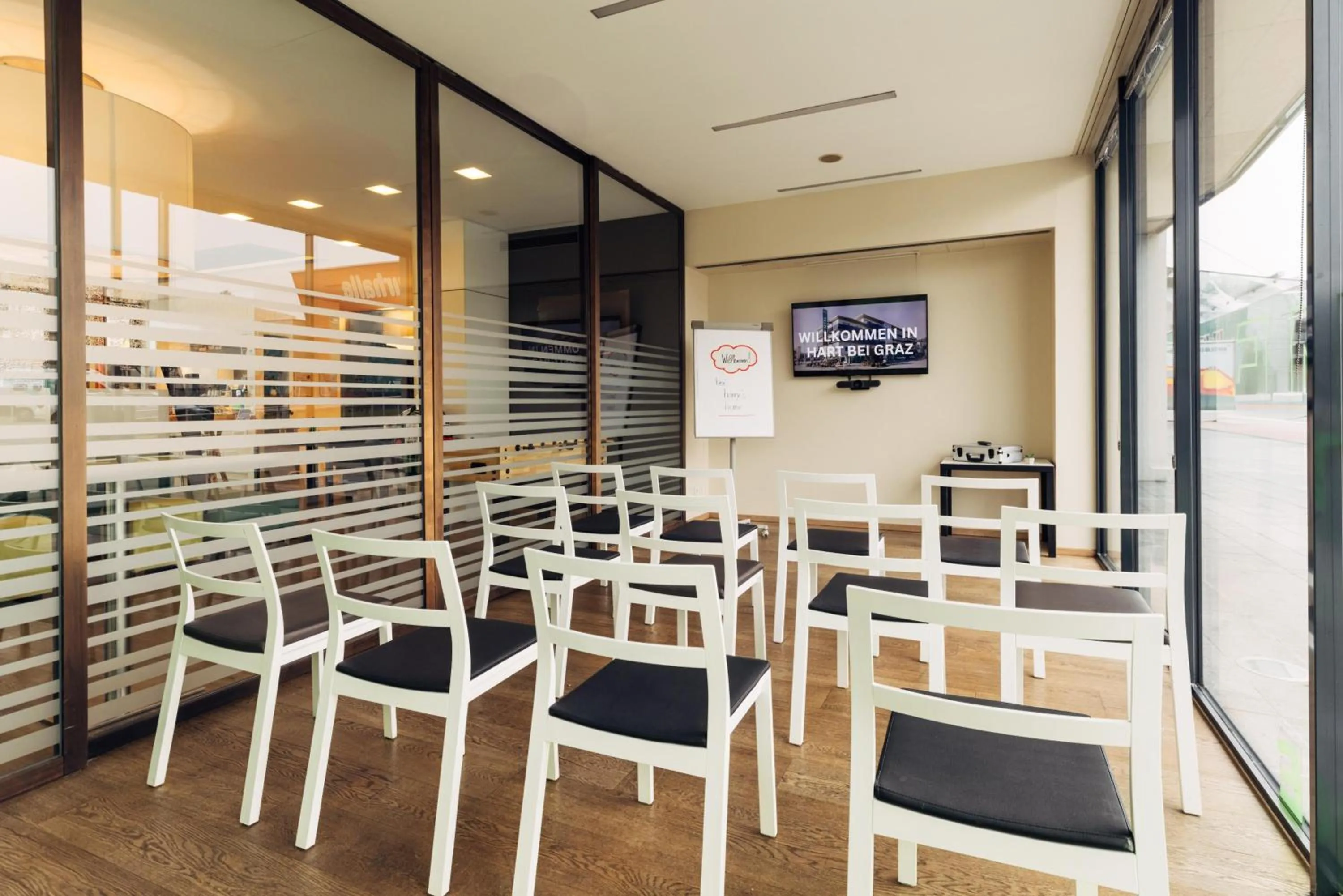 Meeting/conference room in harry's home Hart bei Graz hotel & apartments