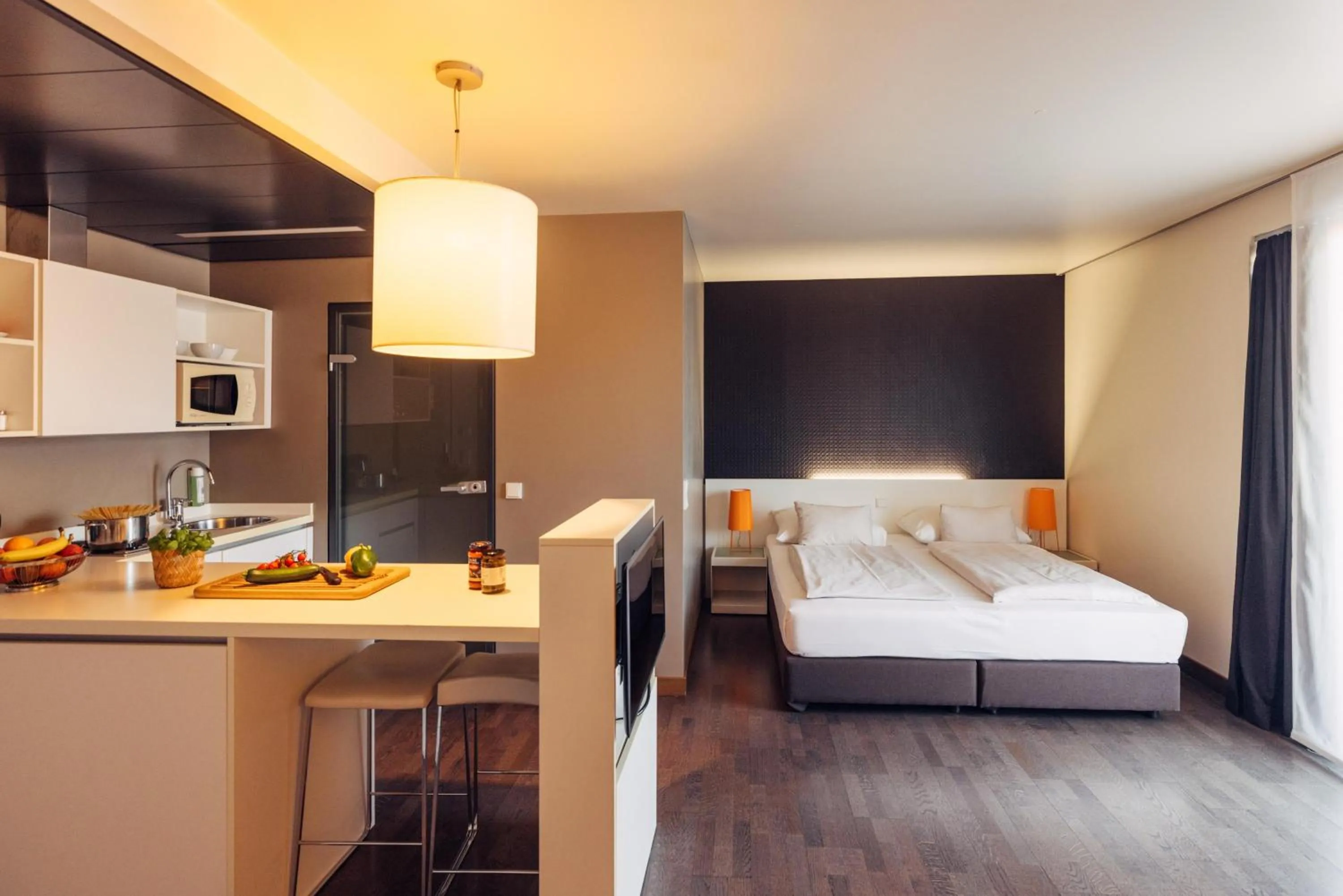 Photo of the whole room, Bed in harry's home Hart bei Graz hotel & apartments