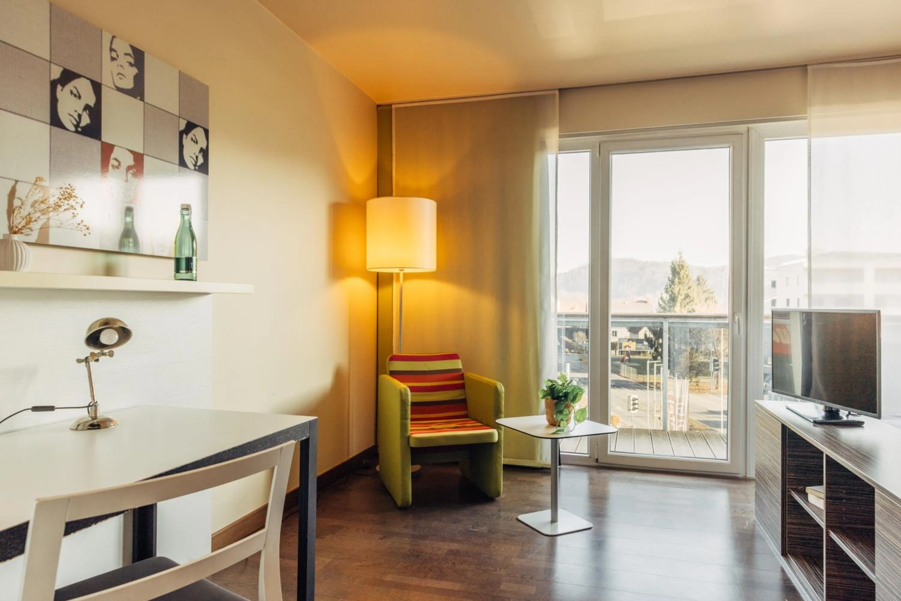 Balcony/Terrace in harry's home Hart bei Graz hotel & apartments