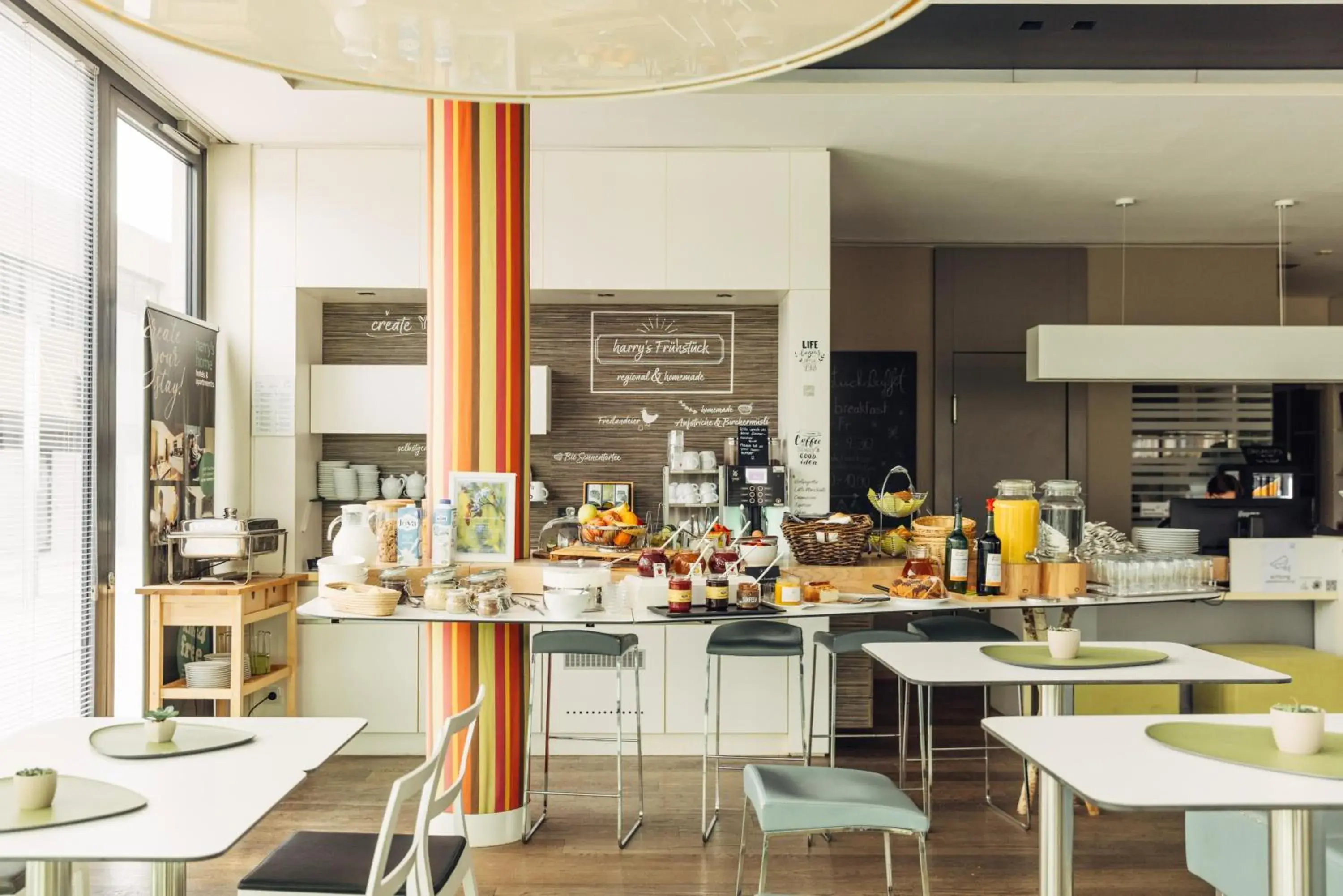 Restaurant/places to eat in harry's home Hart bei Graz hotel & apartments Restaurant/places to eat in harry's home Hart bei Graz hotel & apartments