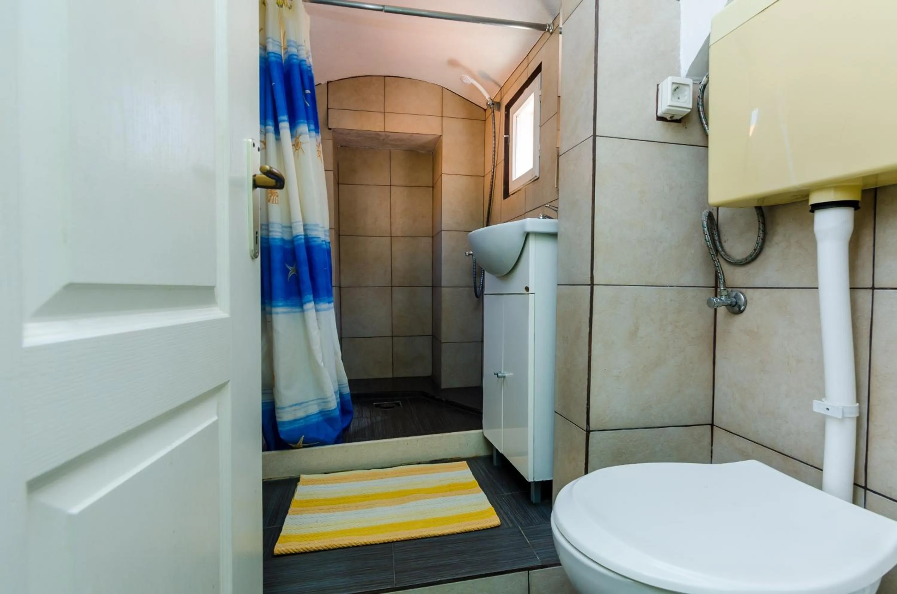 Bathroom in Old Town Baroque Palace Accommodation